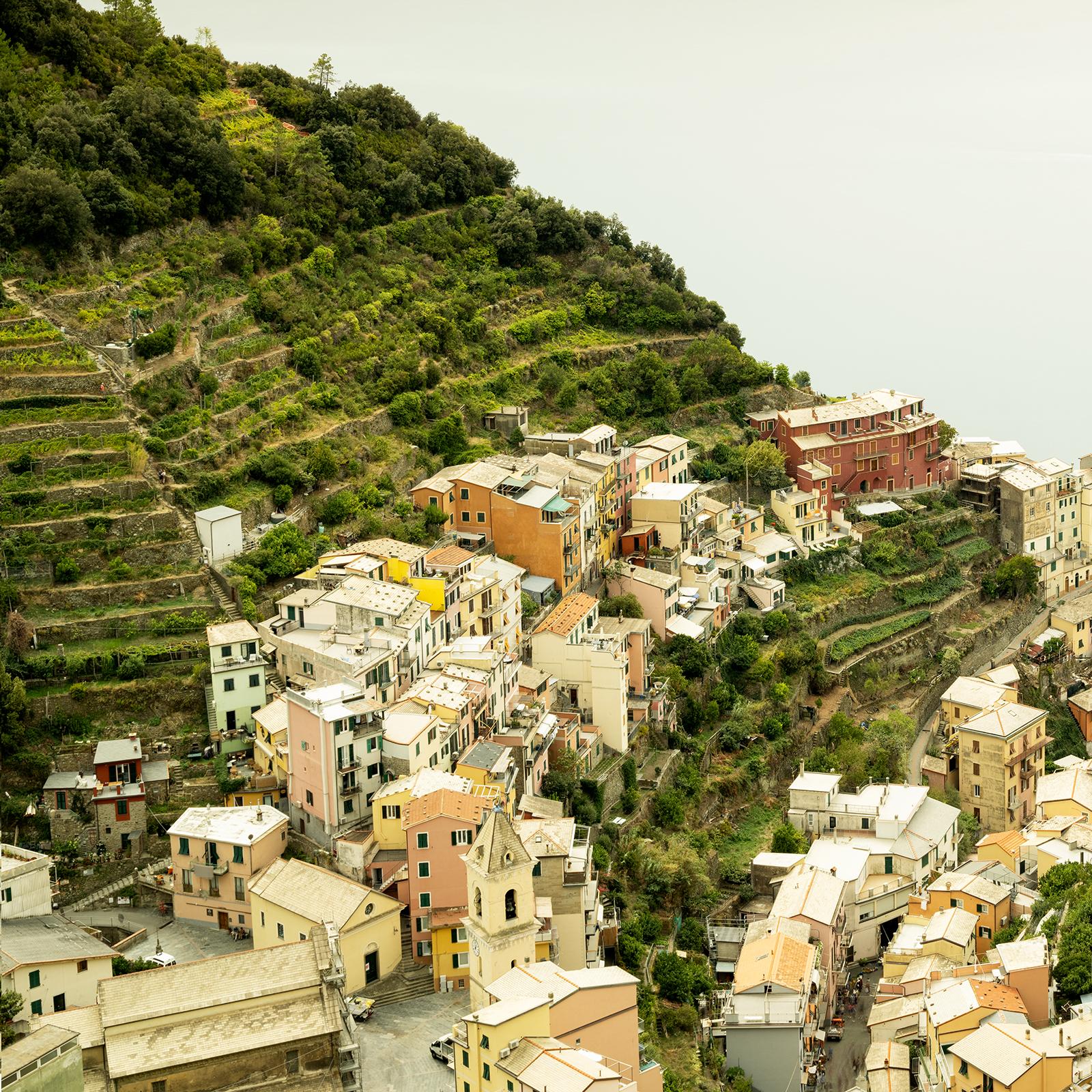Picturesque Village, Vineyards, Cinque Terre, Photographie à tirage limité en vente 5