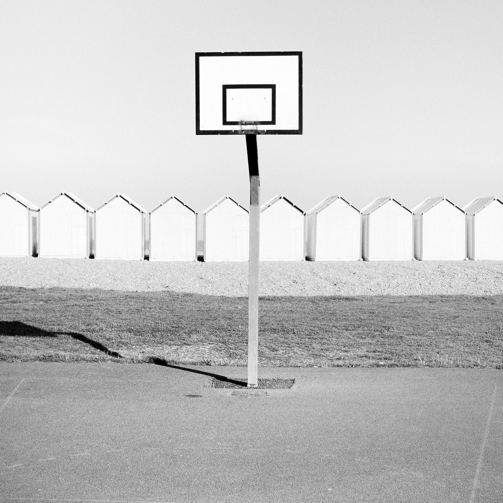 Parque infantil, casetas de playa, baloncesto, fotografía en blanco y negro, paisaje en venta 3