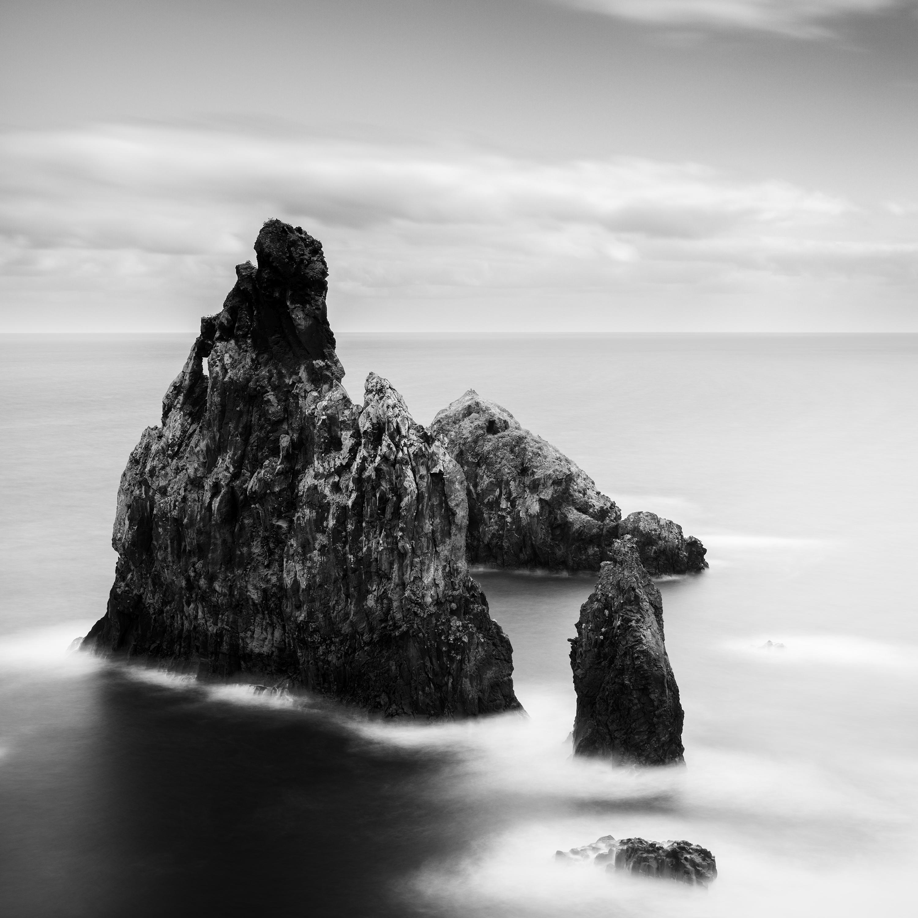 Ribeira da Janela Rocks, shoreline, black and white art waterscape photography en vente 3