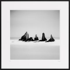  Rocky Peaks, Schwarz-Weiß-Kunstfotografie, Wasserlandschaft, Landschaft, gerahmt