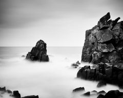 Rocky Stone Coast, lunga esposizione, fotografia in bianco e nero, paesaggio, arte
