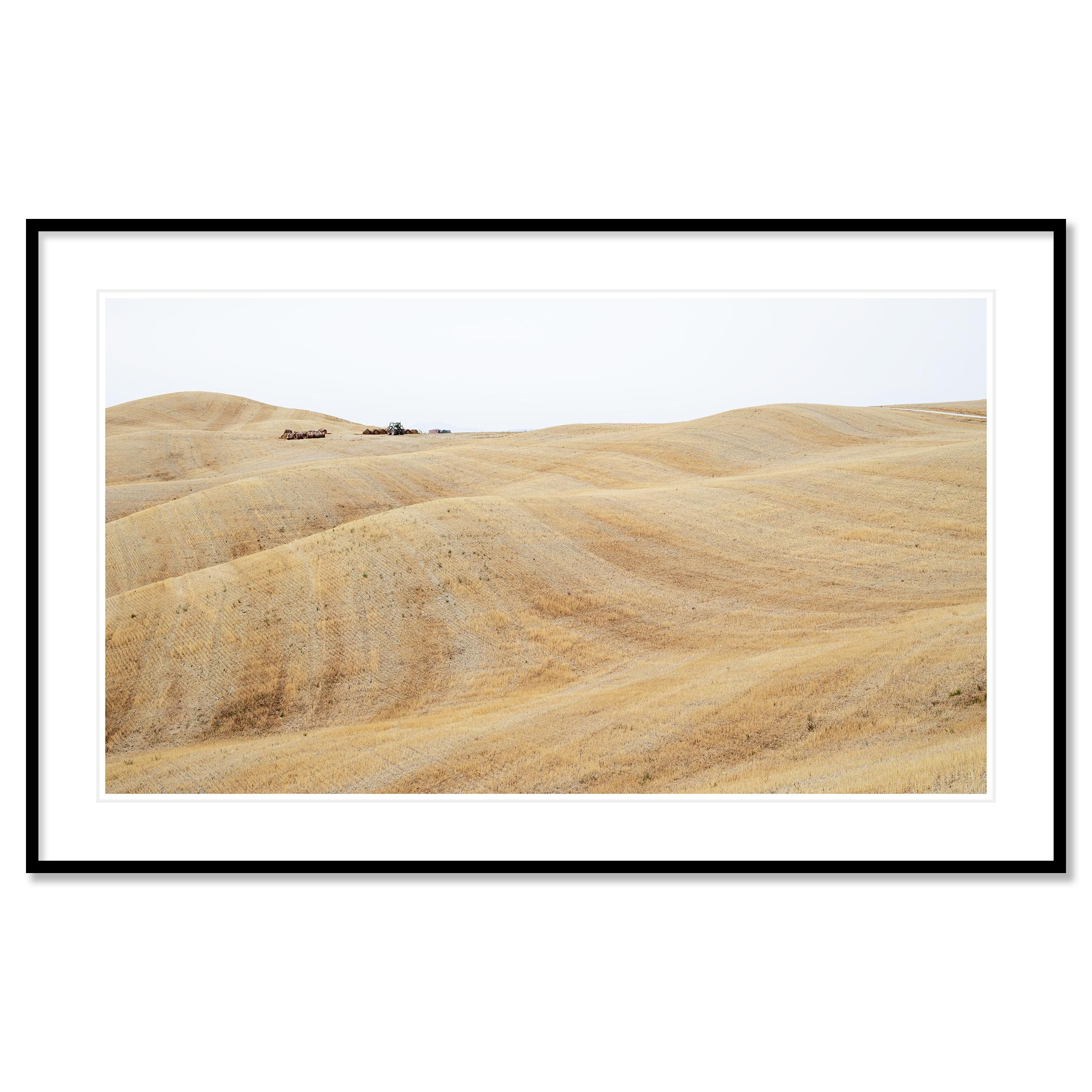 Rolling Hills, moisson d'automne, toscane, grande photographie en couleur, édition limitée en vente 1