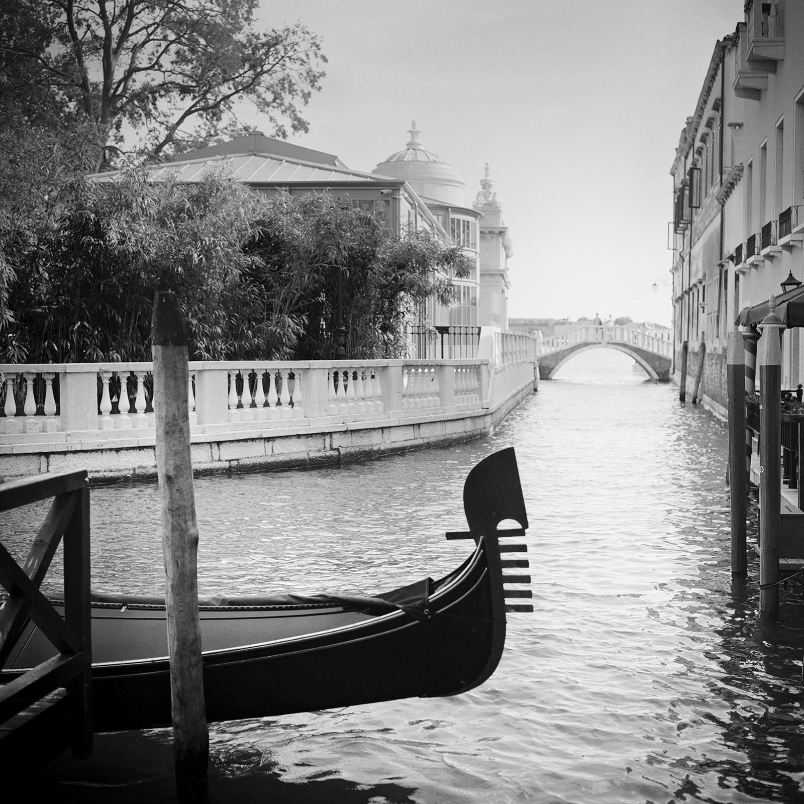 Romantik in Venedig, Gondoliere, Schwarz-Weiß-Fotografie, Kunstlandschaft