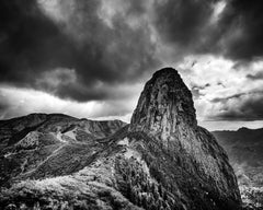 Roque de Agando, La Gomera, Espagne, photographie noir et blanc, paysage