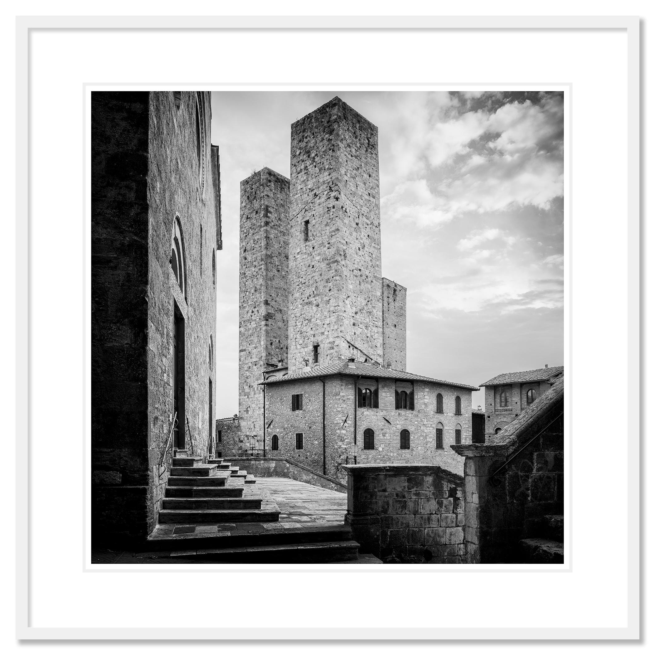 Black and white fine art cityscape photography. Archival pigment ink print as part of a limited edition of 7. All Gerald Berghammer prints are made to order in limited editions on Hahnemuehle Photo Rag Baryta. Each print is stamped on the back and