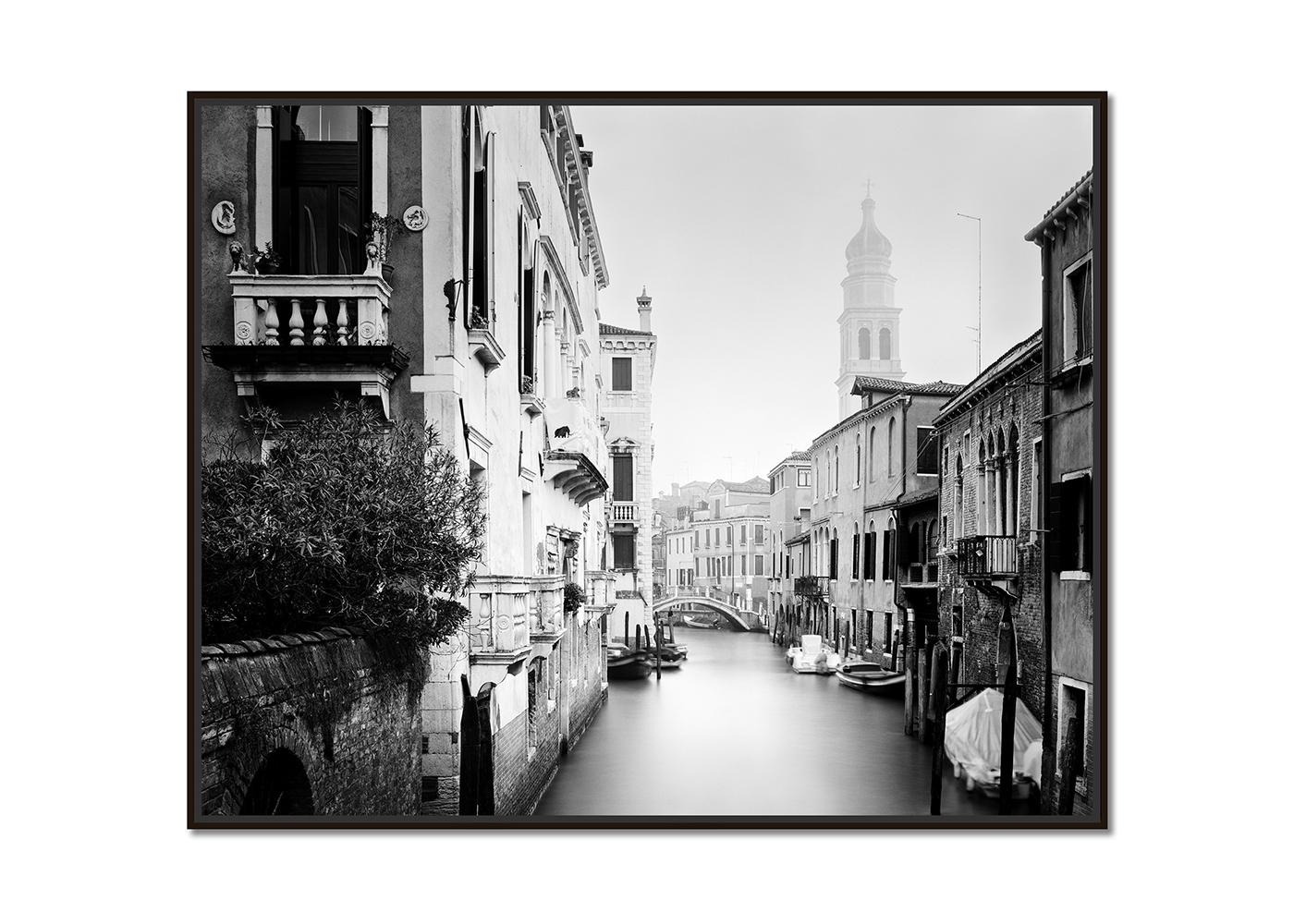 San Giorgio dei Greci, Venise, Italie, photographies en noir et blanc, paysage - Photograph de Gerald Berghammer
