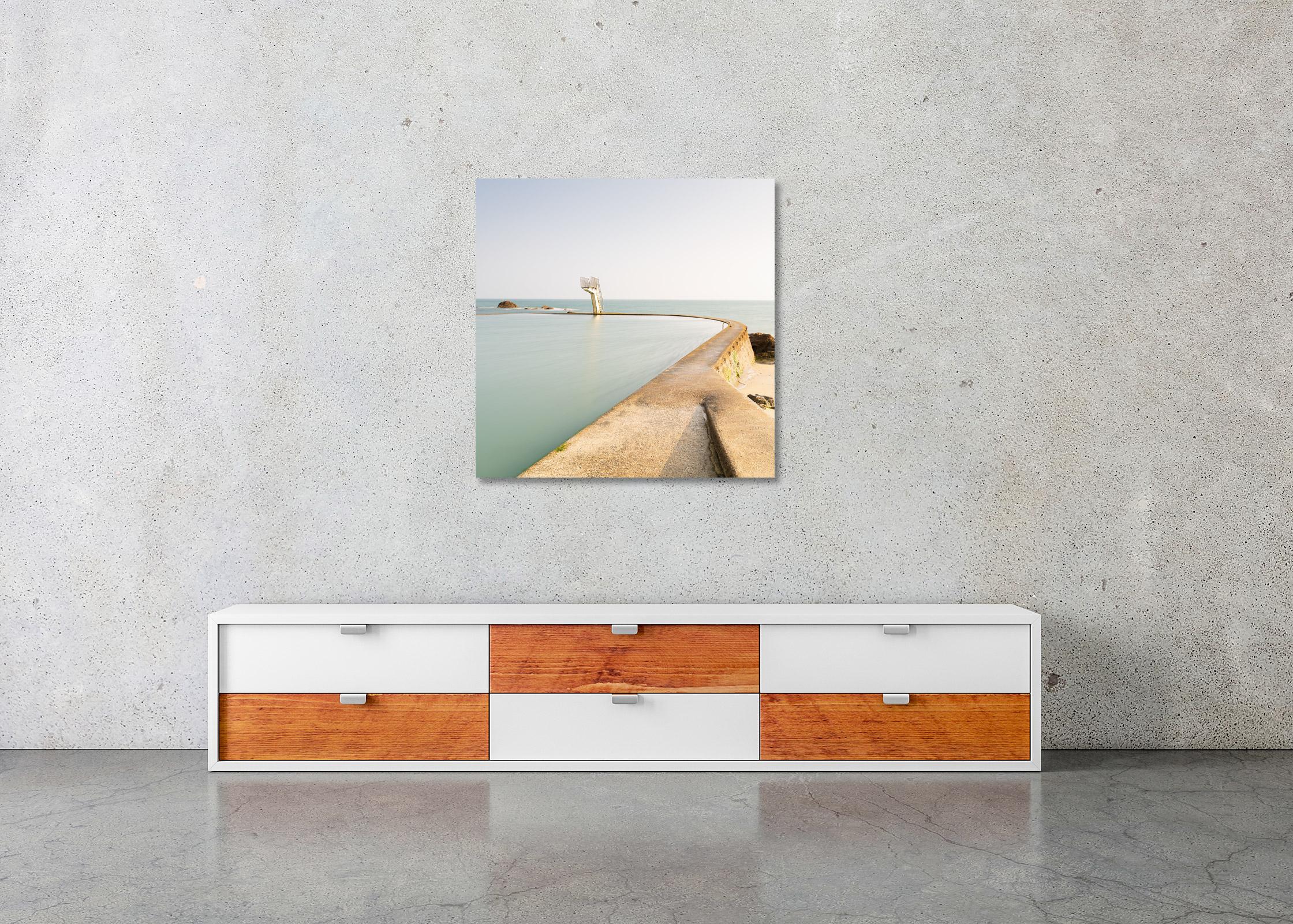 Meeres-Wasser- Swimming-Pool, Farbfotografie, limitierte Auflage, Meereslandschaft, Landschaft im Angebot 2