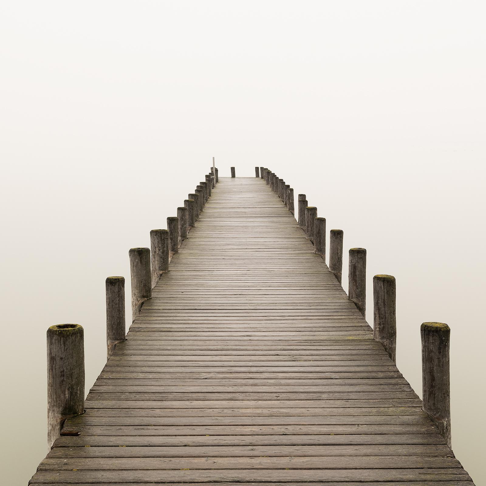 Silent Lake, Farbfotografie, Langzeitbelichtung, Meereslandschaft, limitierte Auflage im Angebot 5