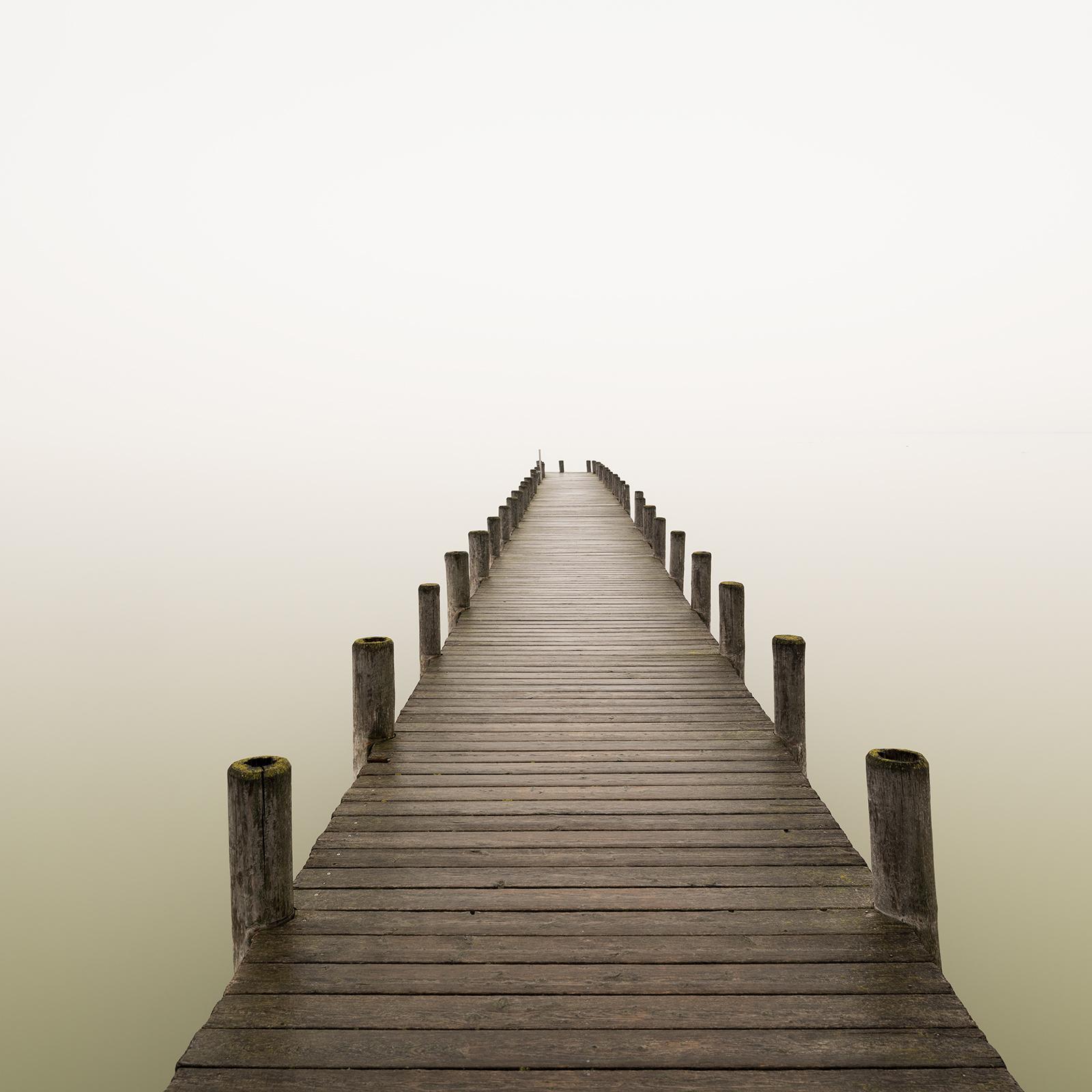 Silent Lake, Farbfotografie, Langzeitbelichtung, Meereslandschaft, limitierte Auflage im Angebot 3
