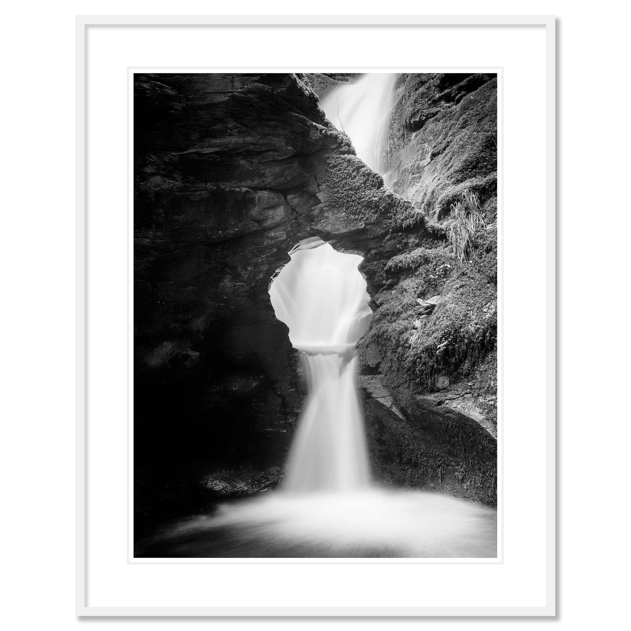 Nectans Glen Study 1, England - no. 21370 // Photographie de paysage aquatique en noir et blanc, longue exposition.
Tirage à l'encre pigmentaire faisant partie d'une édition limitée à 7 exemplaires. Les tirages sont réalisés sur commande en éditions