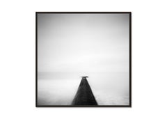 En línea recta, Muelle, Oceán Atlántico, fotografía en blanco y negro, paisaje marino limitado