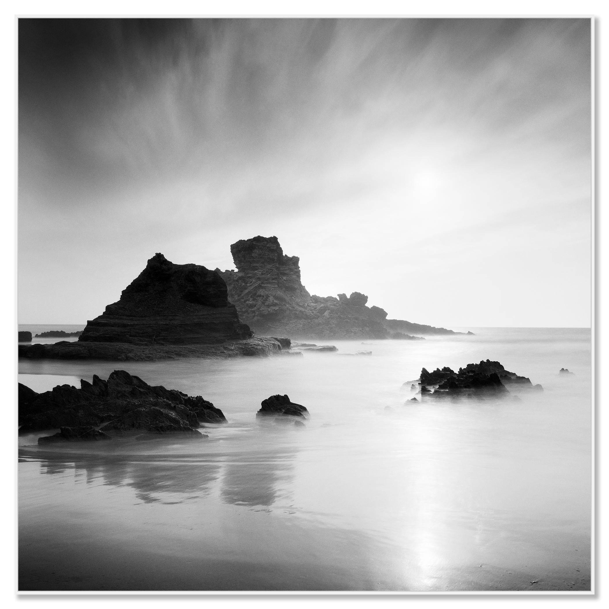Paisaje acuático de larga exposición en blanco y negro - fotografía de paisaje. Impresión en tinta pigmentada de archivo en edición limitada de 15 ejemplares. Todas las impresiones de Gerald Berghammer se realizan por encargo en ediciones limitadas