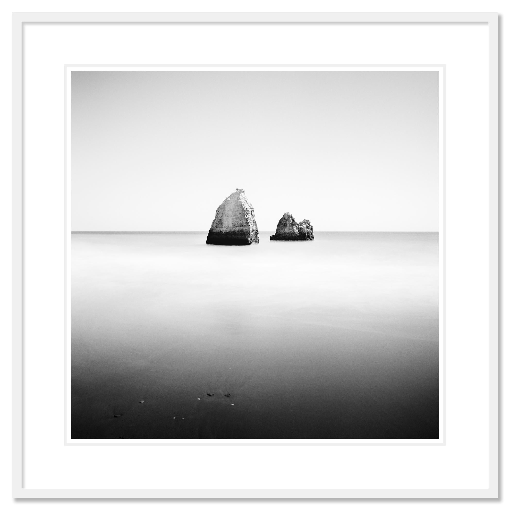 Photographie d'art en noir et blanc, longue exposition, paysage aquatique - paysage. Tirage à l'encre pigmentaire d'archives faisant partie d'une édition limitée à 9 exemplaires. Tous les tirages de Gerald Berghammer sont réalisés sur commande en