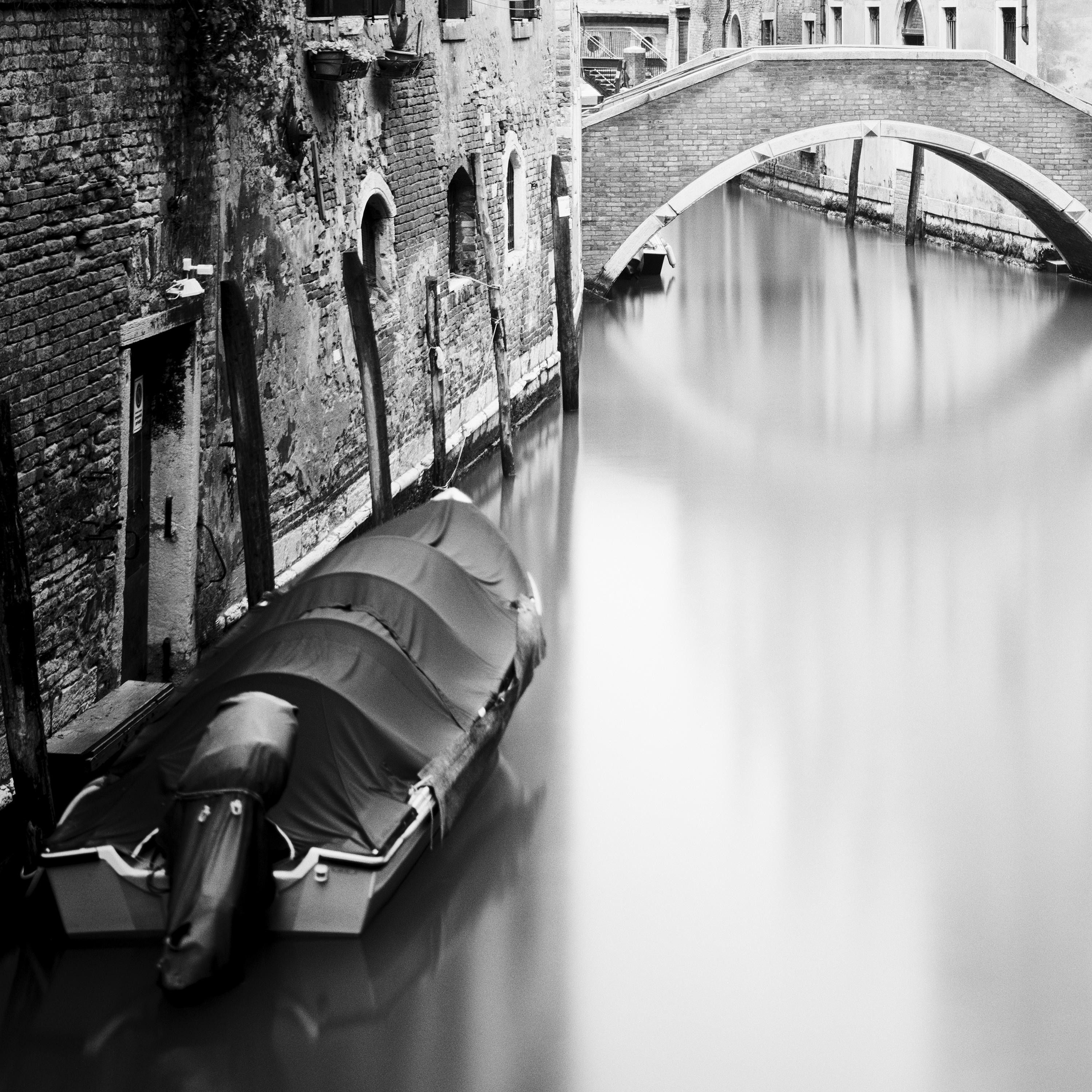 Les ponts de Venise, Italie, noir et blanc, beaux-arts, photographie, paysage en vente 4