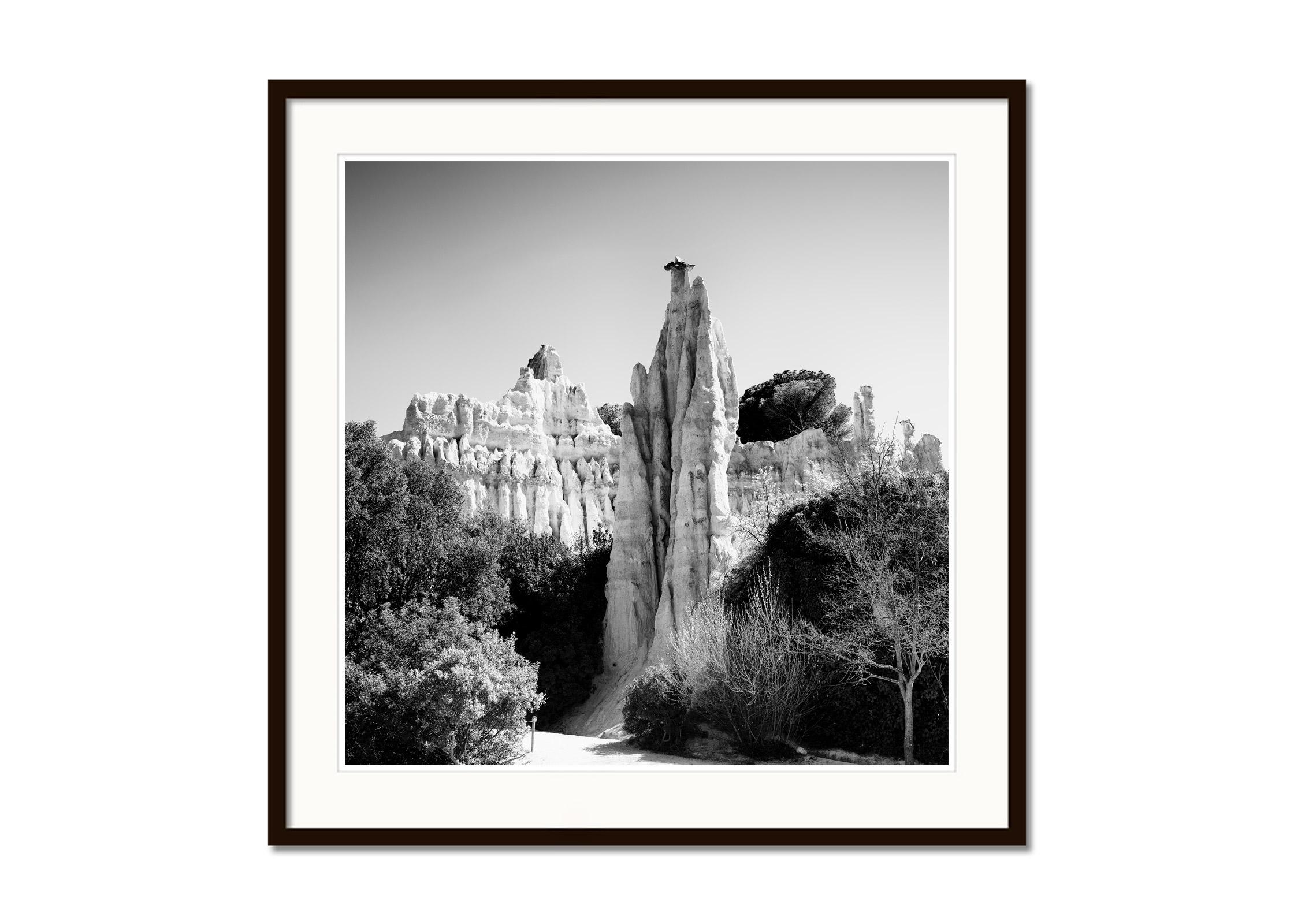 Black and white fine art landscape photography print. Archival pigment ink print, edition of 7. Signed, titled, dated and numbered by artist. Certificate of authenticity included. Printed with 4cm white border.
International award winner