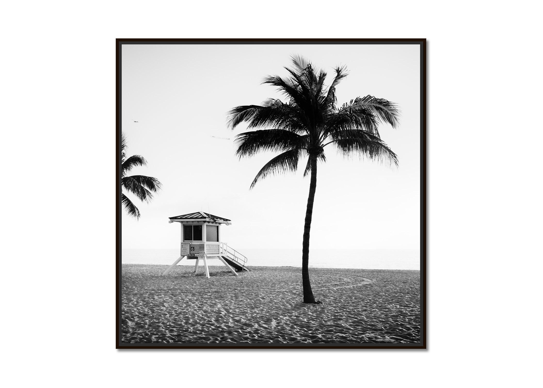 Tommy loves Aaron, beach, Florida, USA, black and white photography, landscape - Photograph by Gerald Berghammer