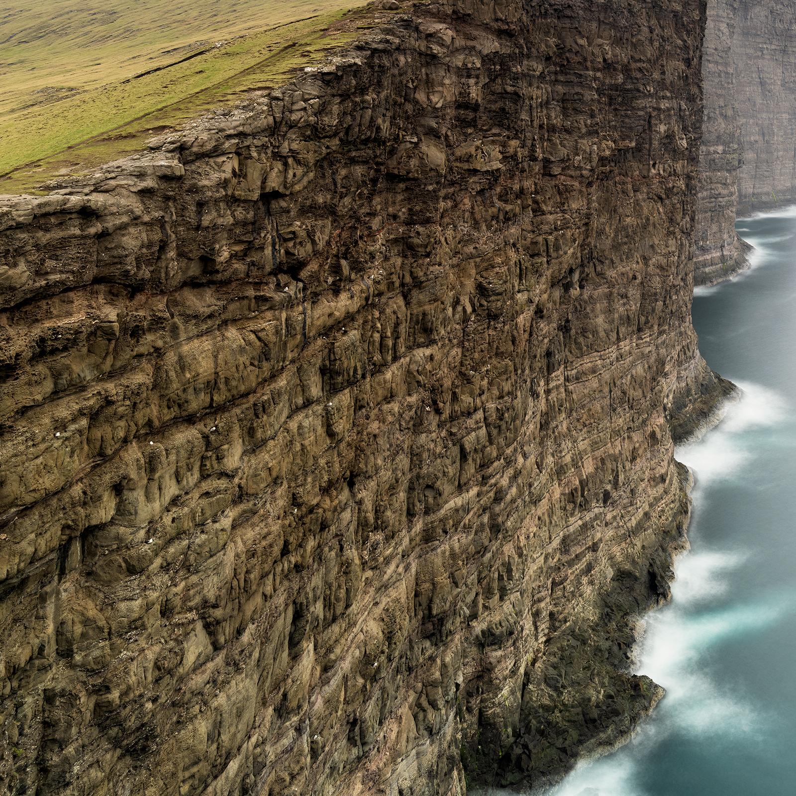 Traelanipa, Slave Cliff, Großformatige Fotograpie, Landschaft, limitierte Auflage im Angebot 4