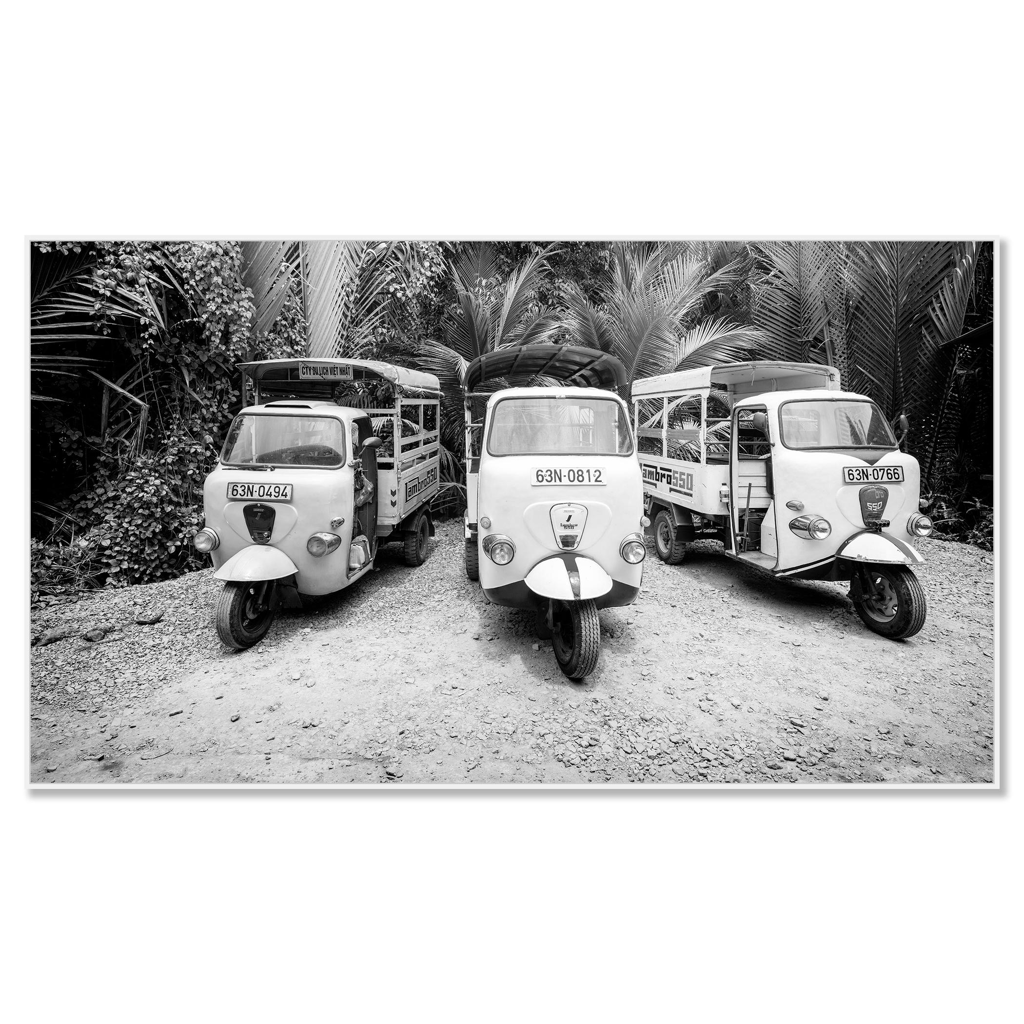 Tuk, Tuk, Jungle, Lambros 550, Vietnam, édition limitée de photographies de paysages - Photograph de Gerald Berghammer