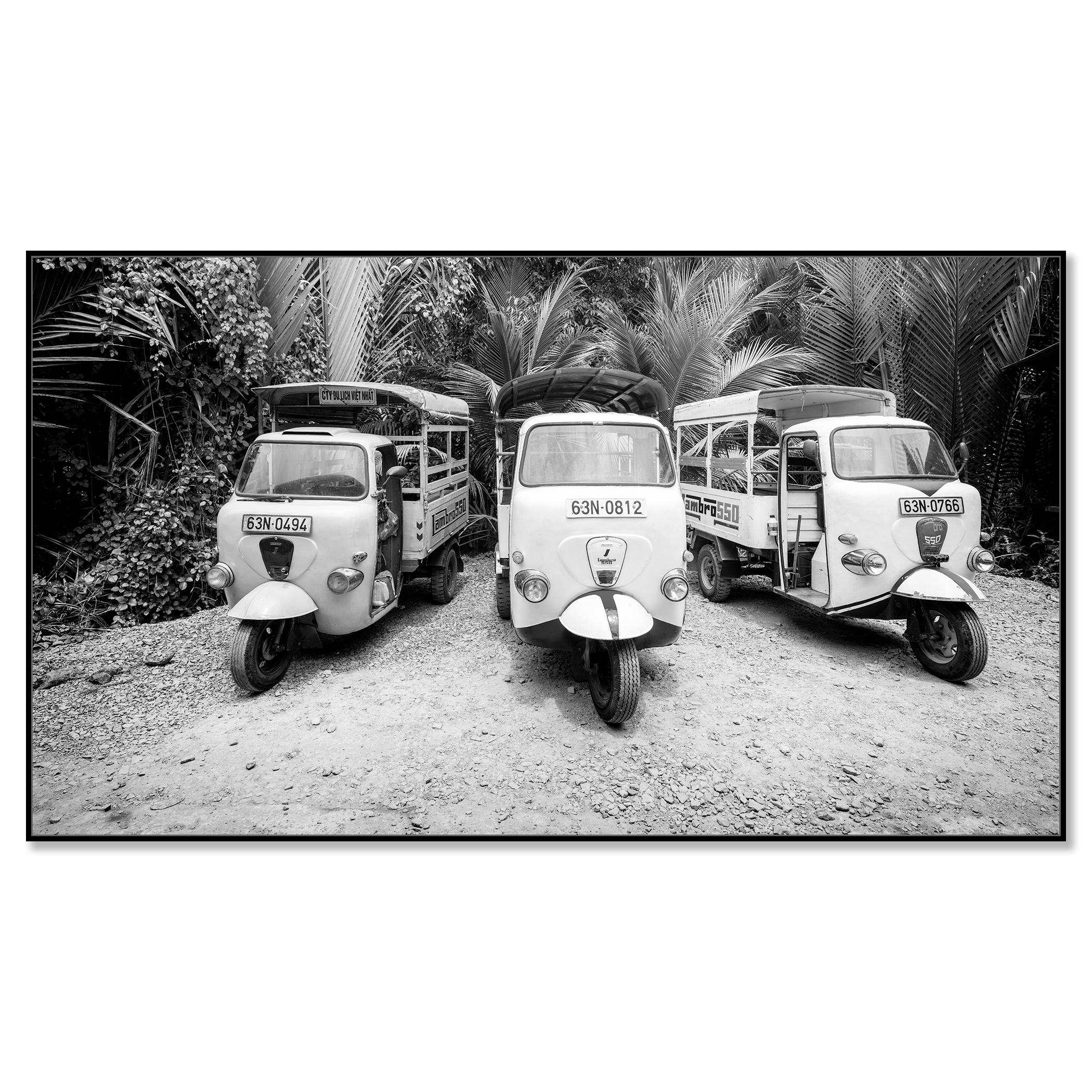 Tuk, Tuk, Jungle, Lambros 550, Vietnam, édition limitée de photographies de paysages - Contemporain Photograph par Gerald Berghammer
