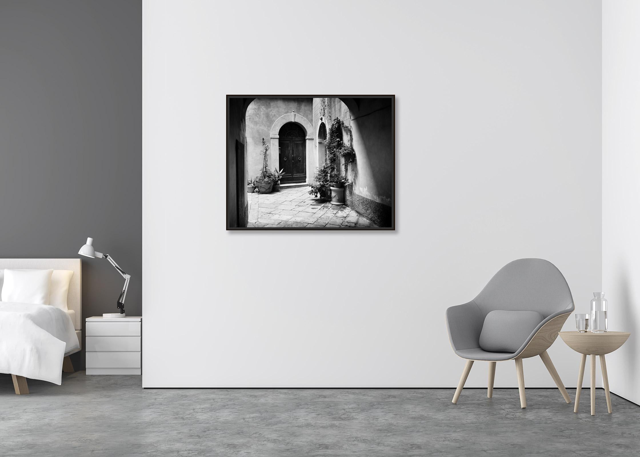 Tuscan Courtyard, old House, Tuscany, black and white photography, art landscape - Contemporary Photograph by Gerald Berghammer