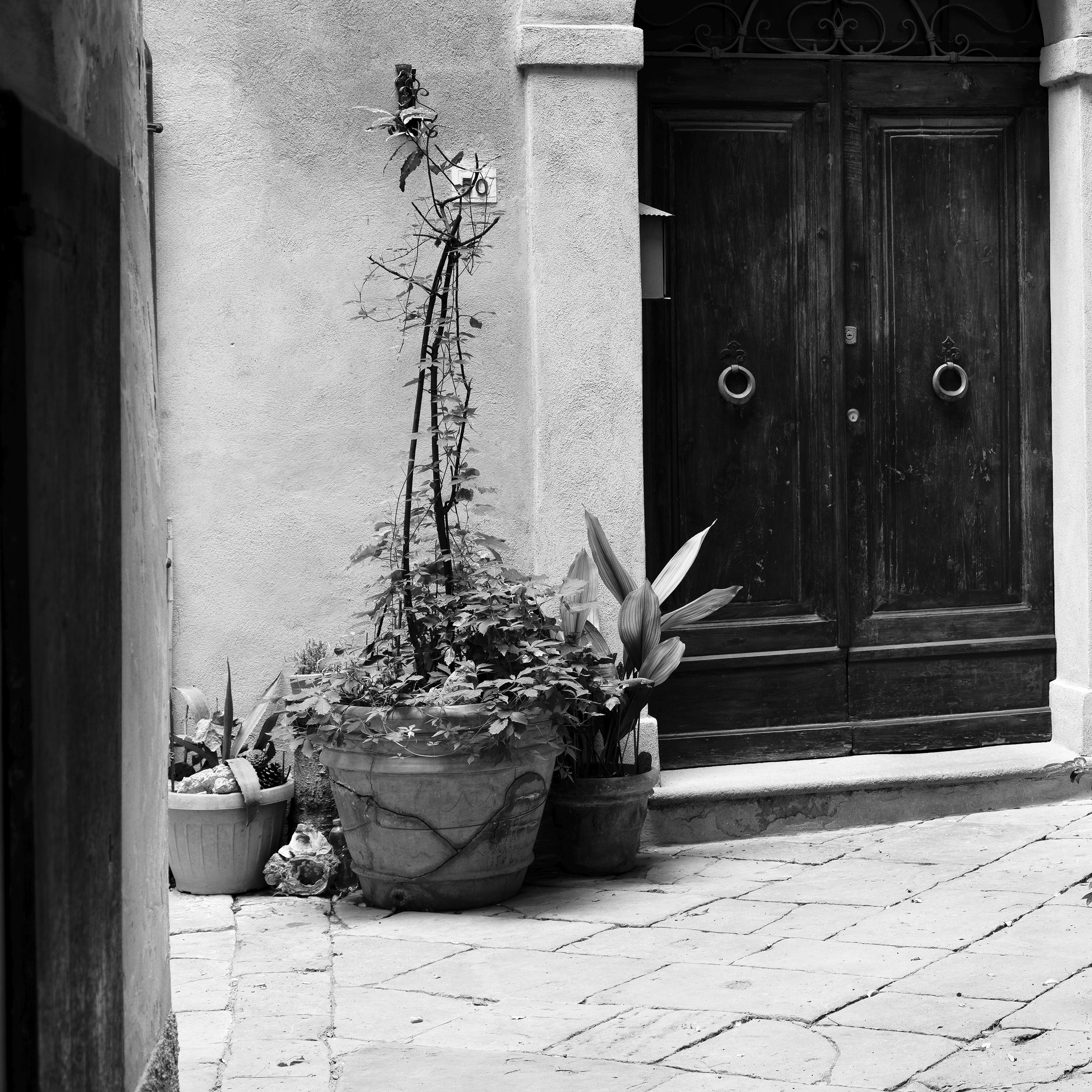 Tuscan Courtyard, old House, Tuscany, black and white photography, art landscape For Sale 4