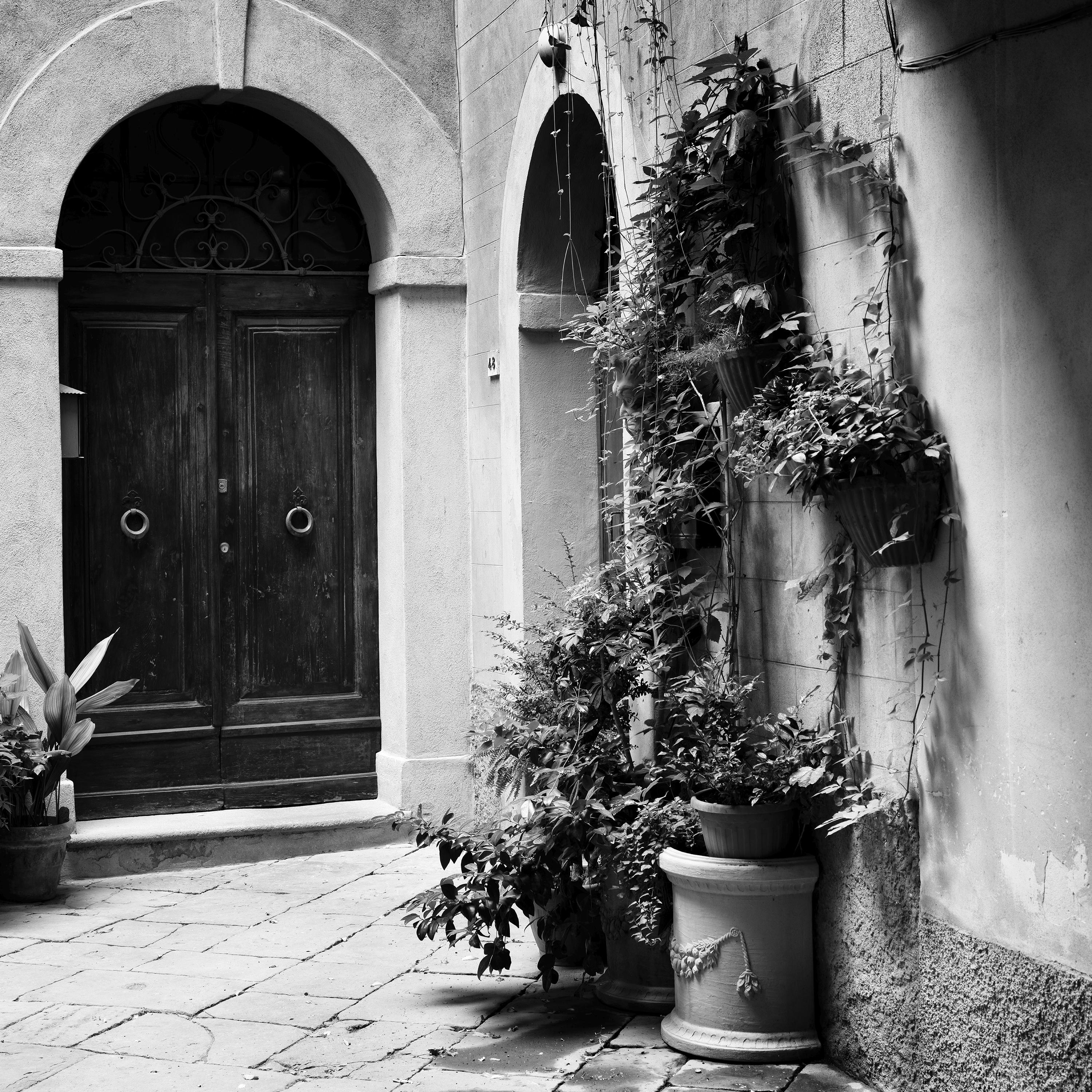 Tuscan Courtyard, old House, Tuscany, black and white photography, art landscape For Sale 4