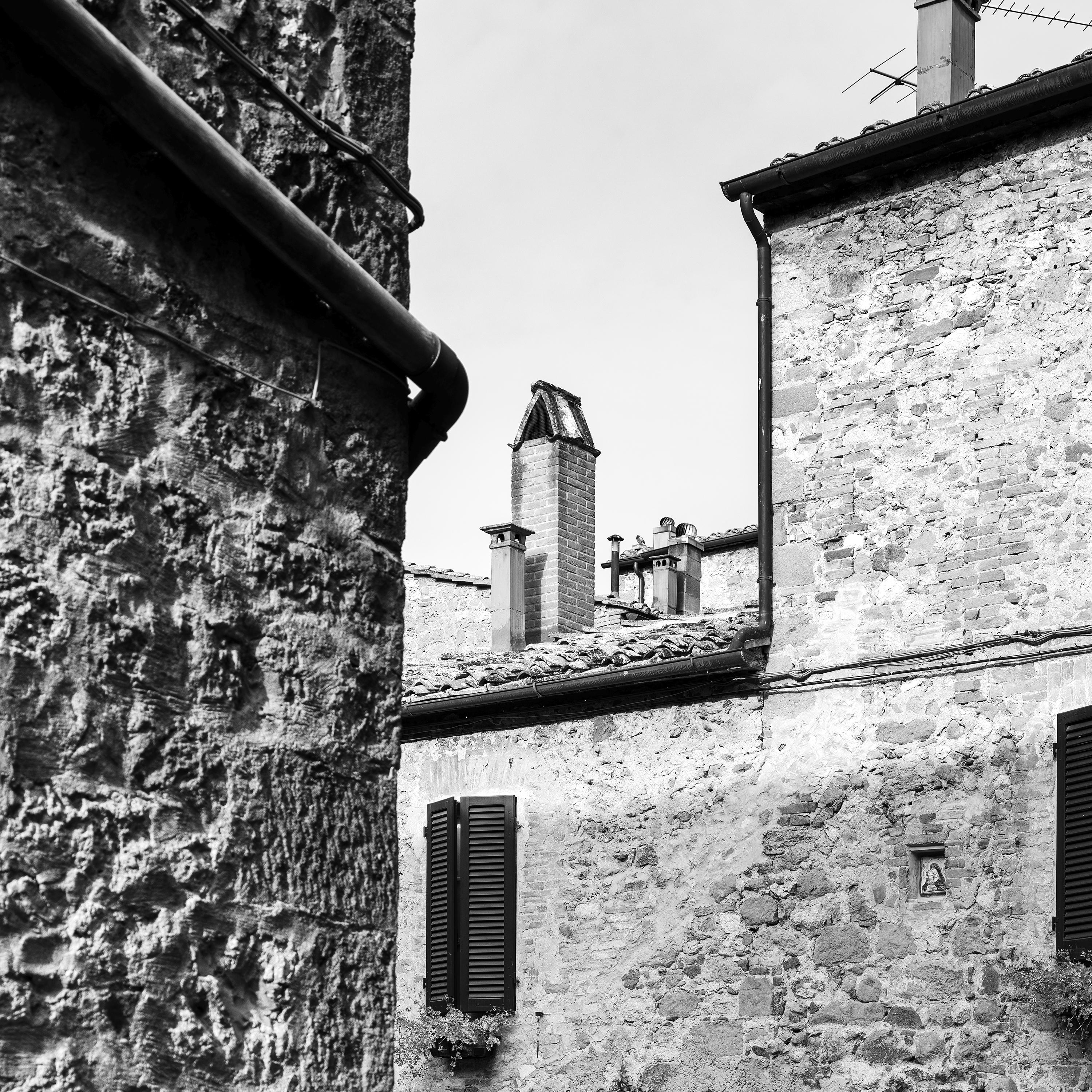 Tuscan Courtyard, old Town, Tuscany, Italy, black and white photography print For Sale 3