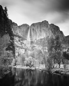 Upper Yosemite Falls Kalifornien USA Schwarz-Schwarz-Weiß-Fotografie der bildenden Kunst