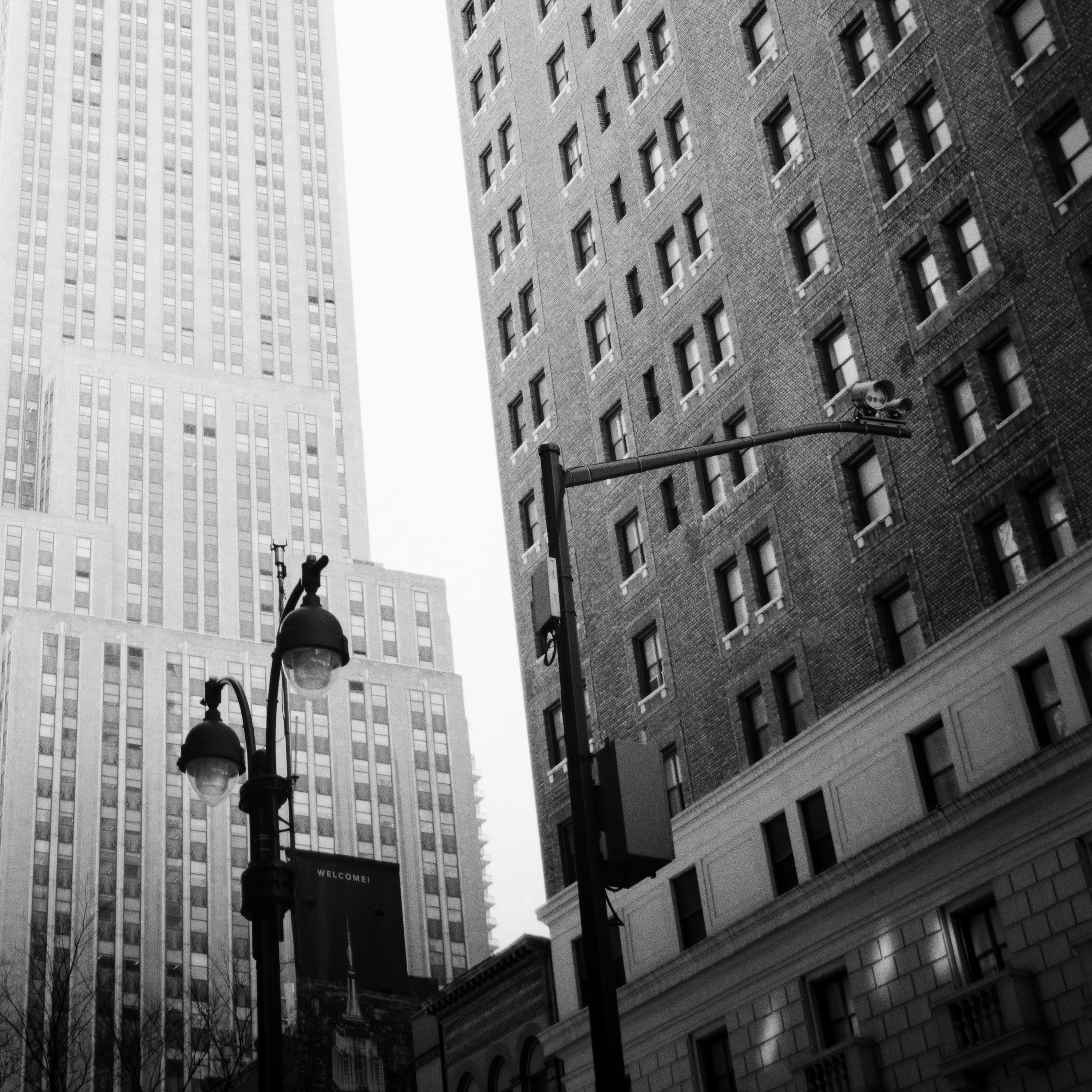Victorias Secret, Empire State Building, New York, black and white photography For Sale 6