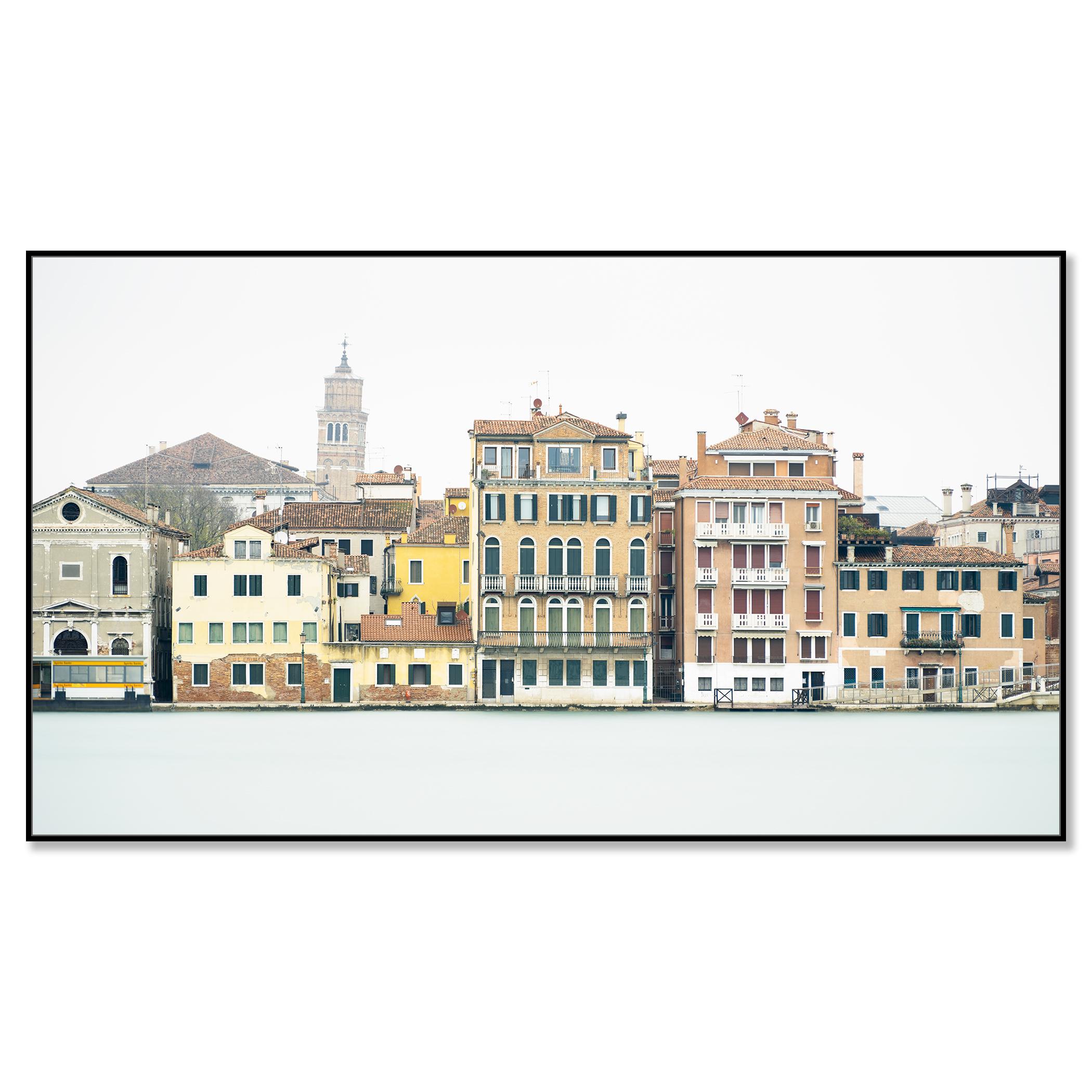 Vue de Venise - Campanile Tour de Santo Stefano - Italie - édition limitée - Contemporain Photograph par Gerald Berghammer