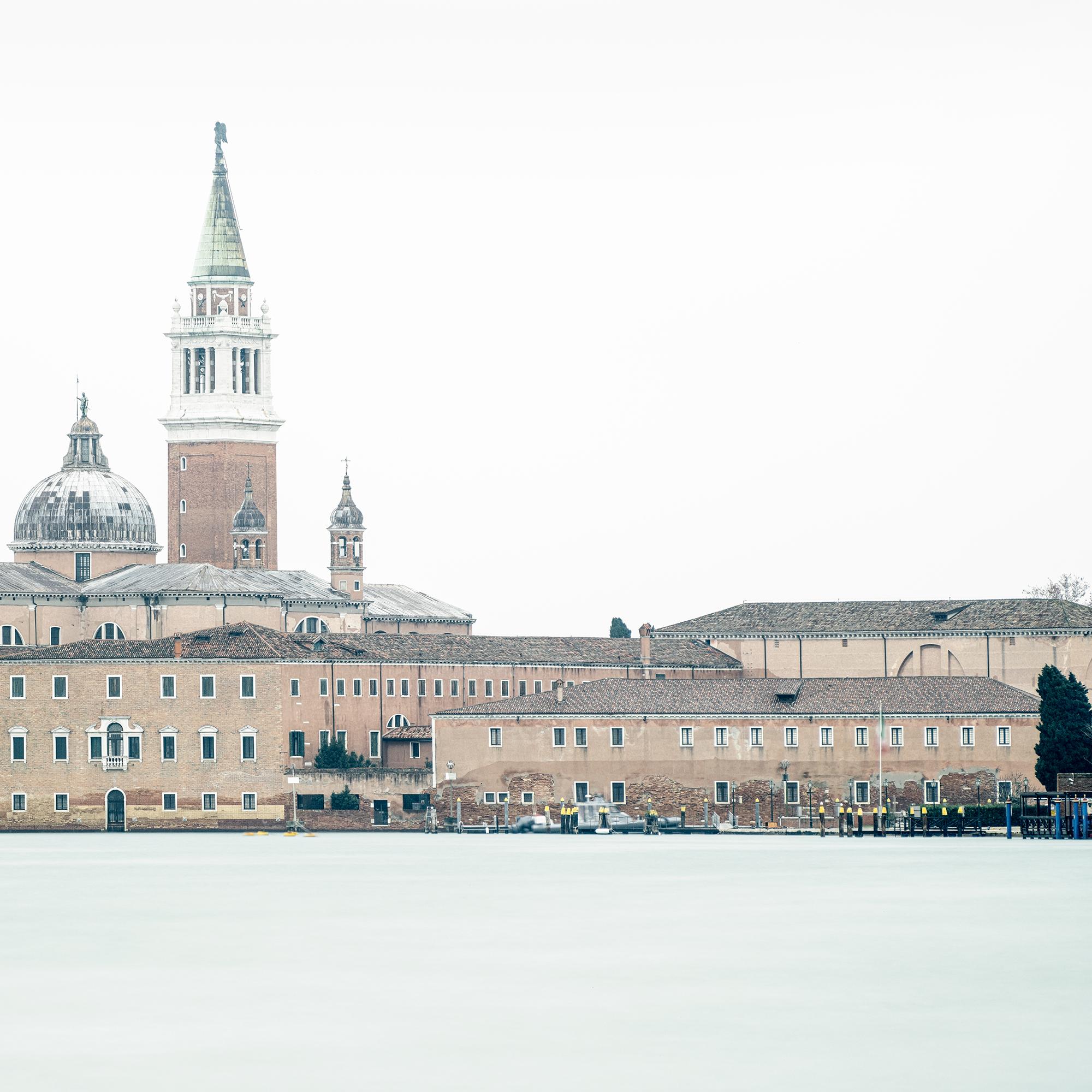 Vue de Venise - panorama urbain - San Giorgio Maggiore - édition limitée en vente 6