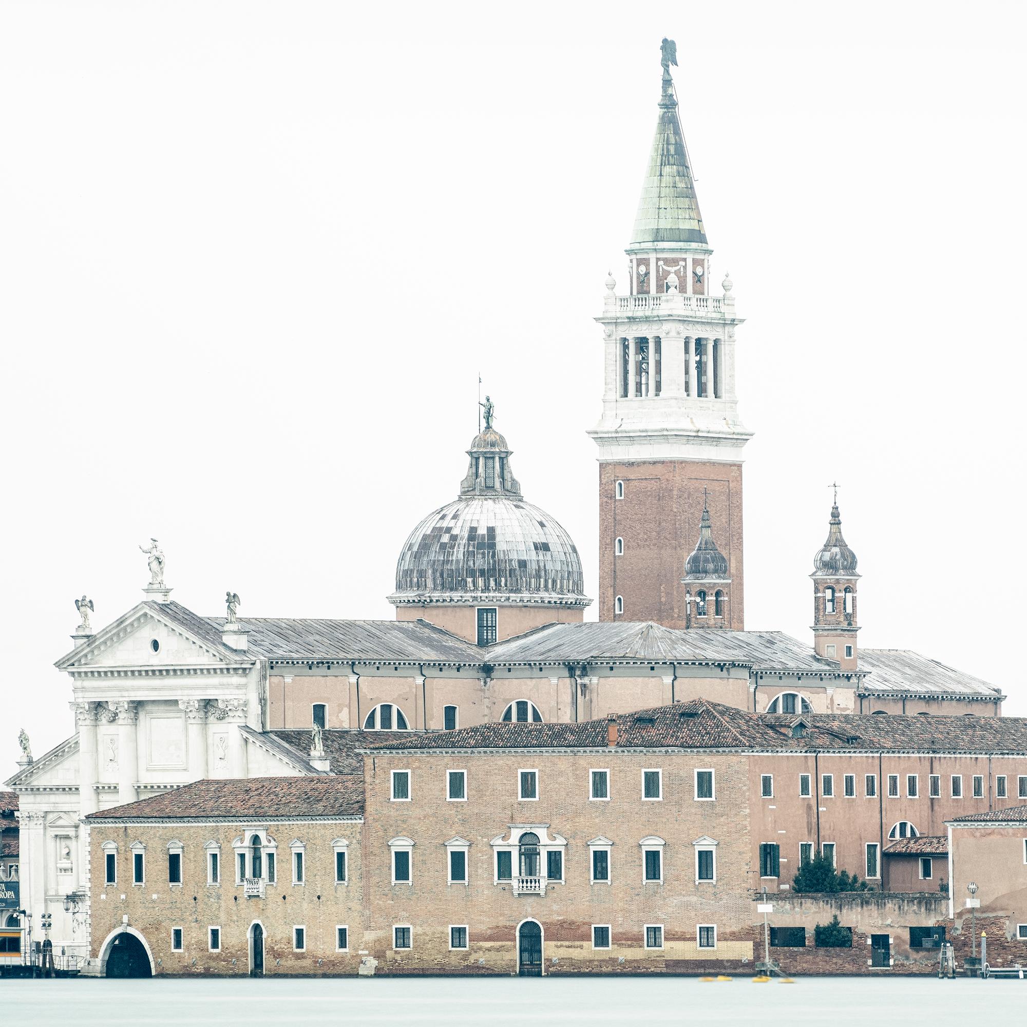 Vue de Venise - panorama urbain - San Giorgio Maggiore - édition limitée en vente 7