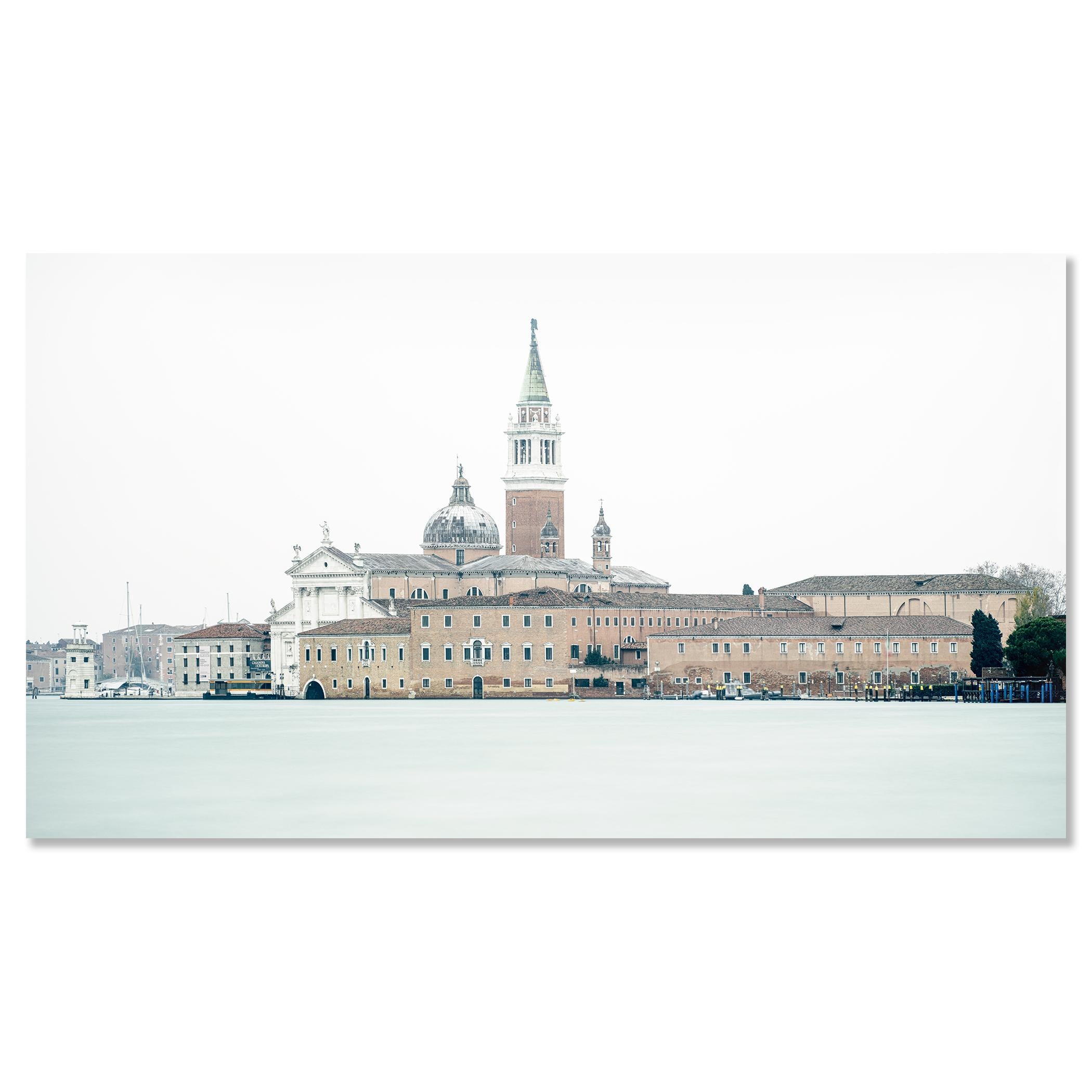 Vue de Venise - panorama urbain - San Giorgio Maggiore - édition limitée en vente 3