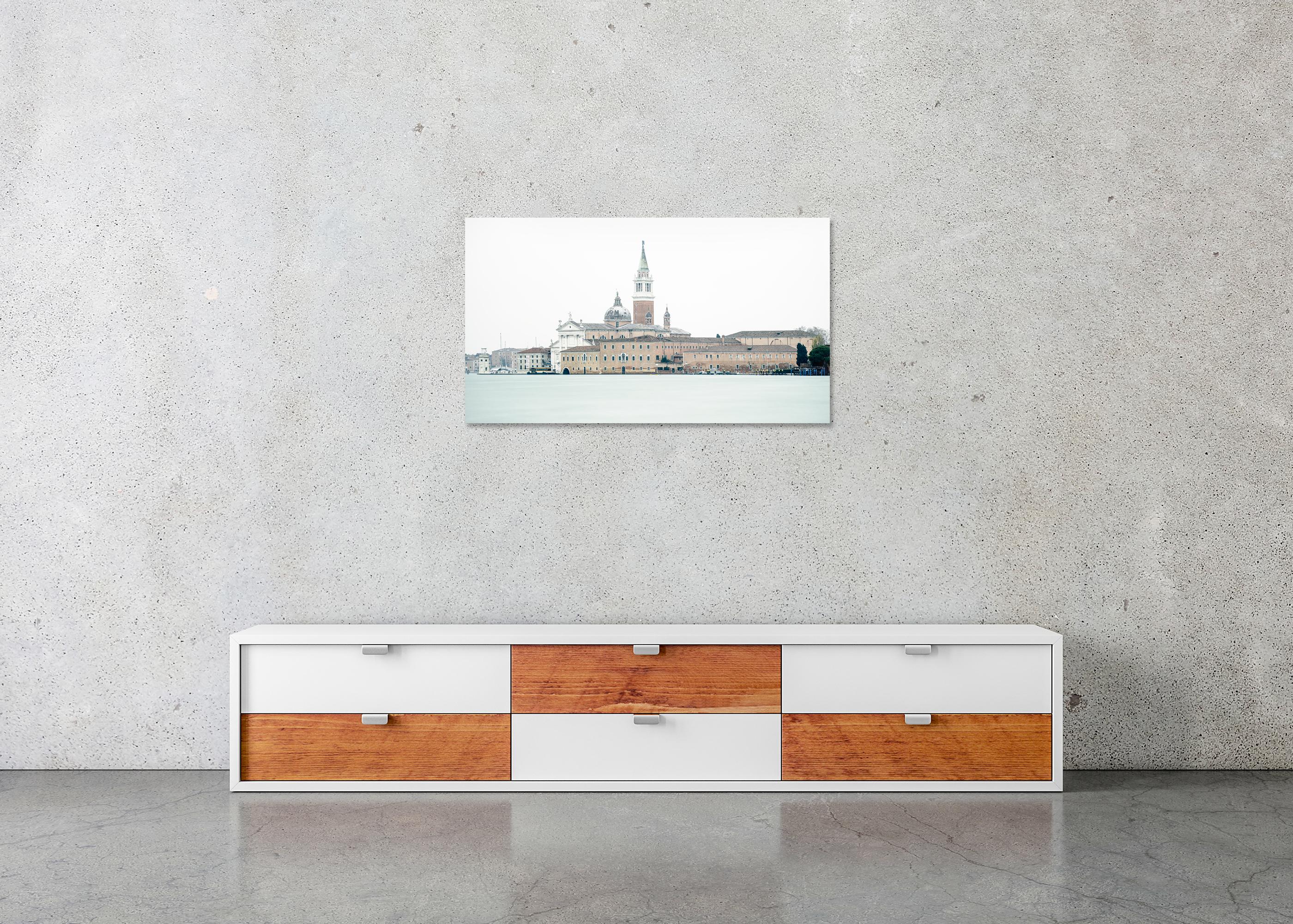 Vue de Venise - panorama urbain - San Giorgio Maggiore - édition limitée en vente 4