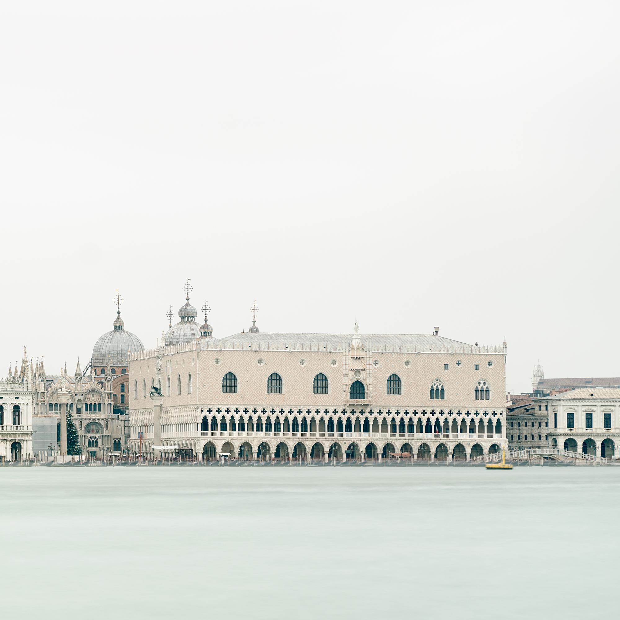 Vue de Venise, panorama urbain, San MarCo, Italie - édition limitée en vente 6
