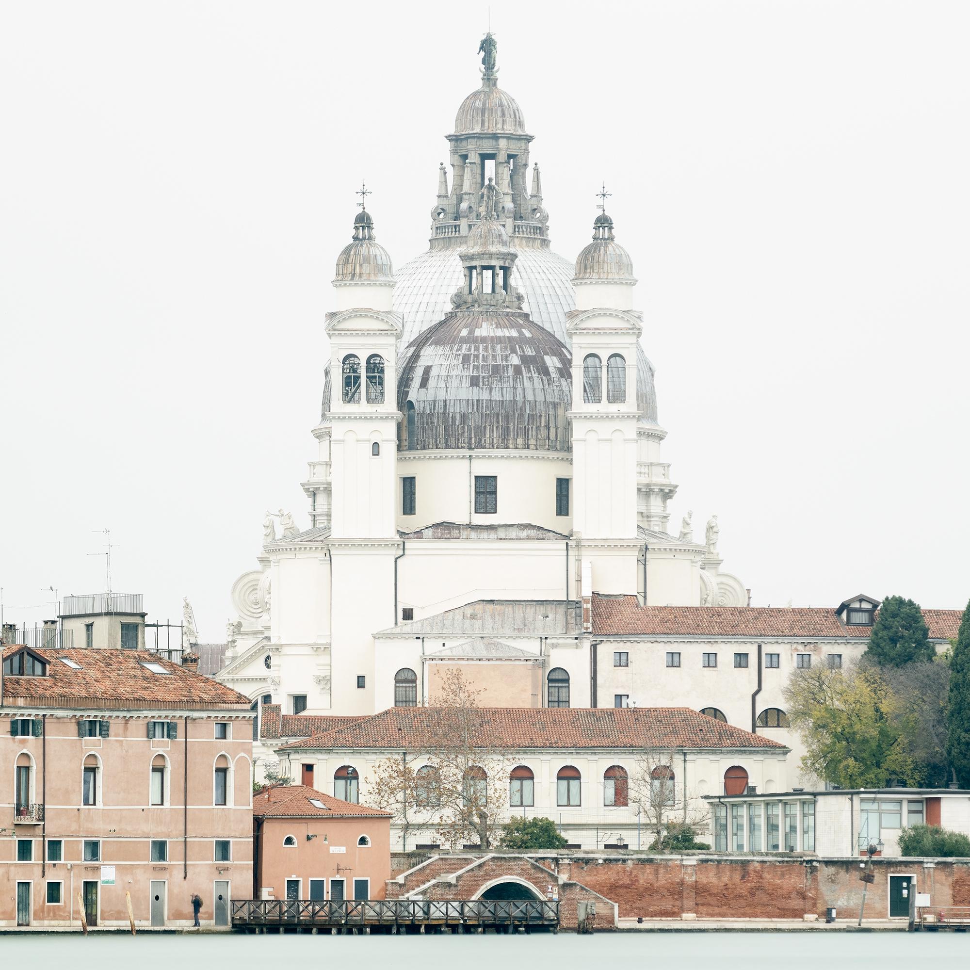 Vue de Venise - panorama de la ville - Santa Maria della Salute - édition limitée en vente 7