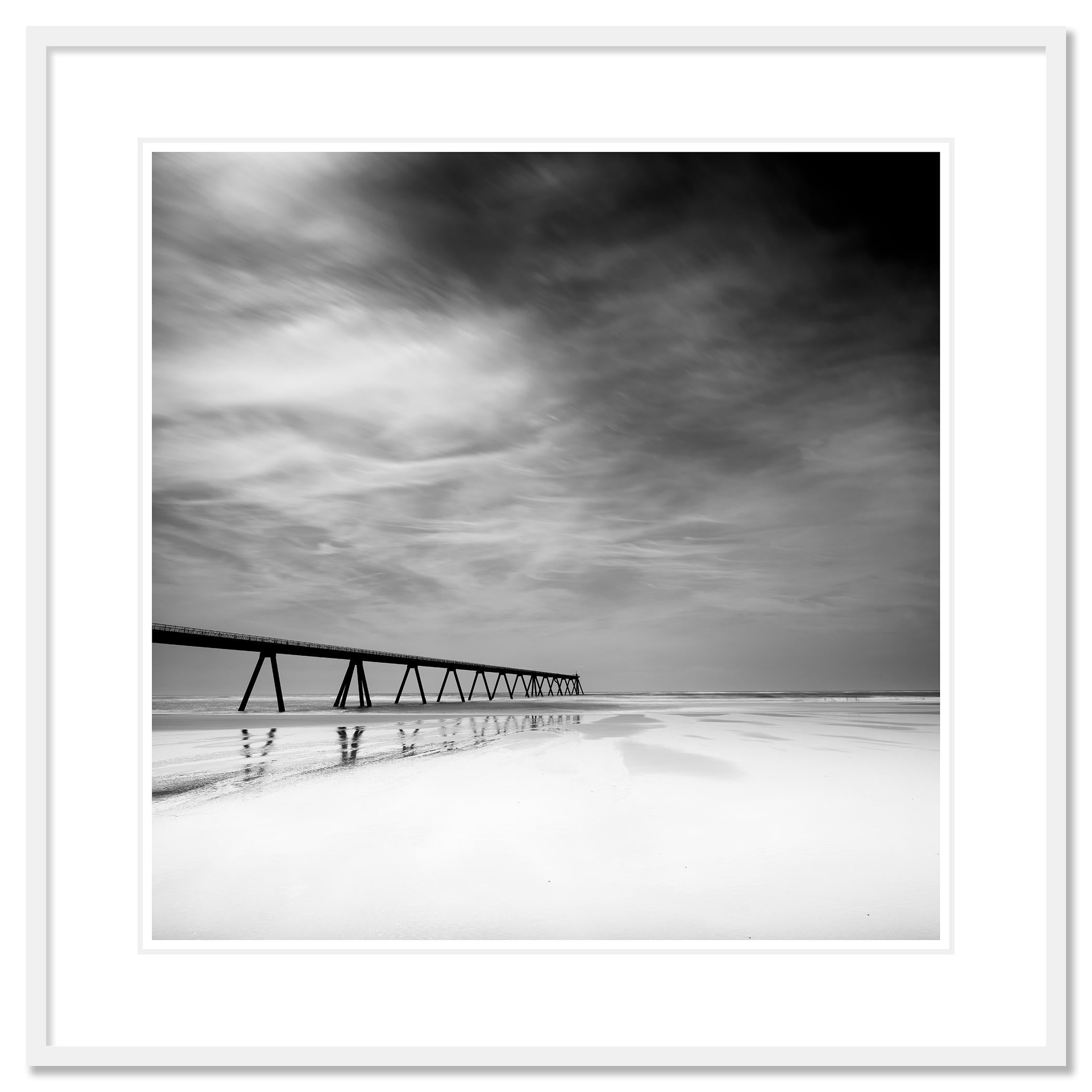 Photographie d'art en noir et blanc, longue exposition, paysage aquatique - paysage. Tirage à l'encre pigmentaire d'archives faisant partie d'une édition limitée à 7 exemplaires. Tous les tirages de Gerald Berghammer sont réalisés sur commande en