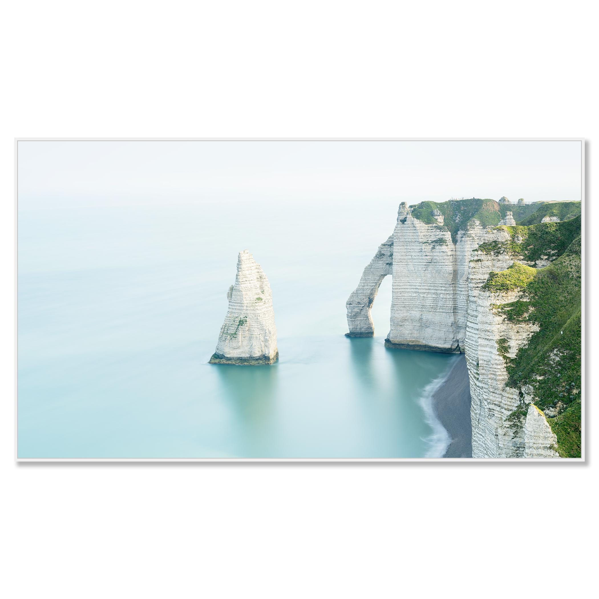 White Cliffs Panorama, photographie couleur à grande échelle, paysage marin, édition limitée - Contemporain Photograph par Gerald Berghammer