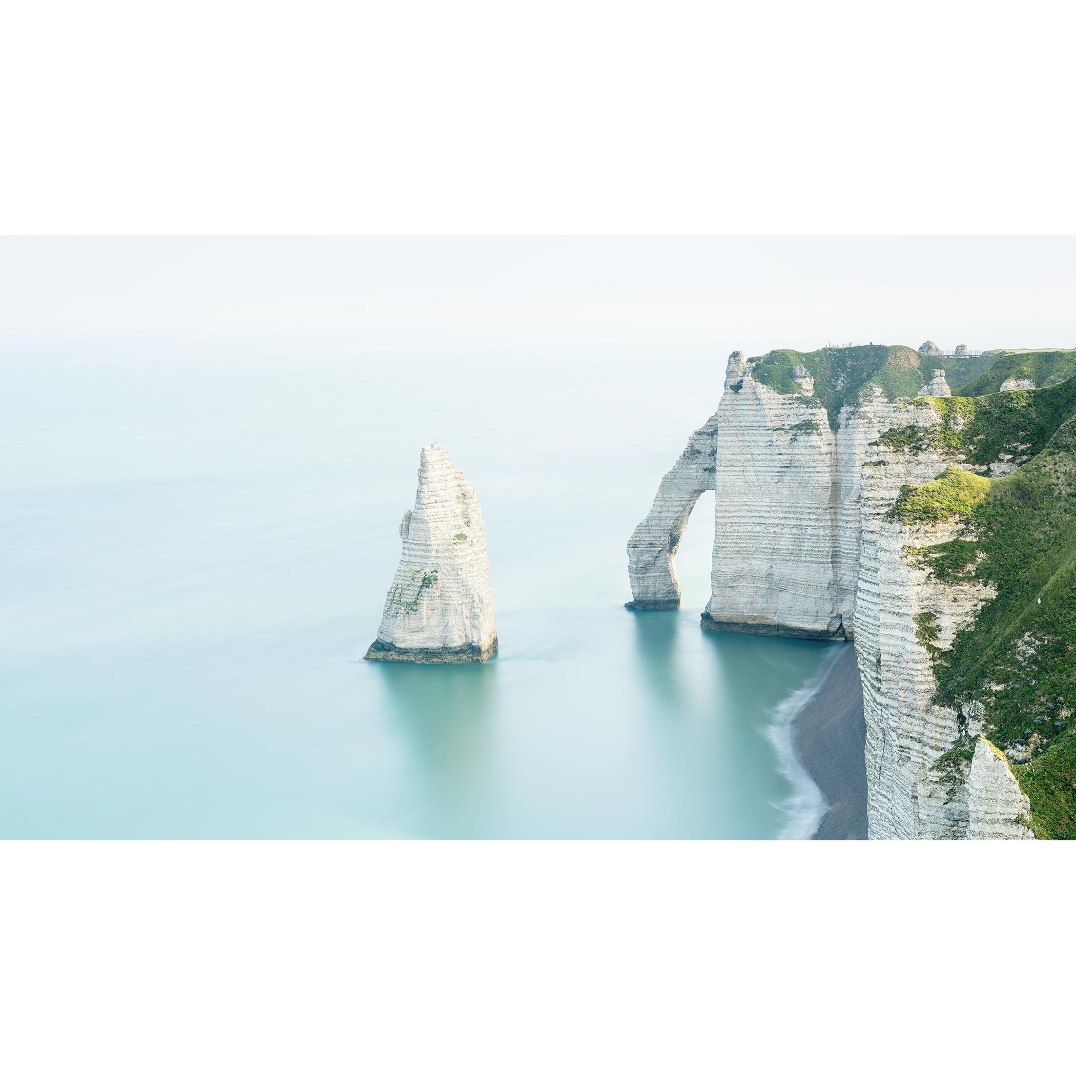 Landscape Photograph Gerald Berghammer - White Cliffs Panorama, photographie couleur à grande échelle, paysage marin, édition limitée