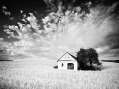 Wine Press House, Cornfield, Schwarz-Weiß-Fotografie, Druck in limitierter Auflage