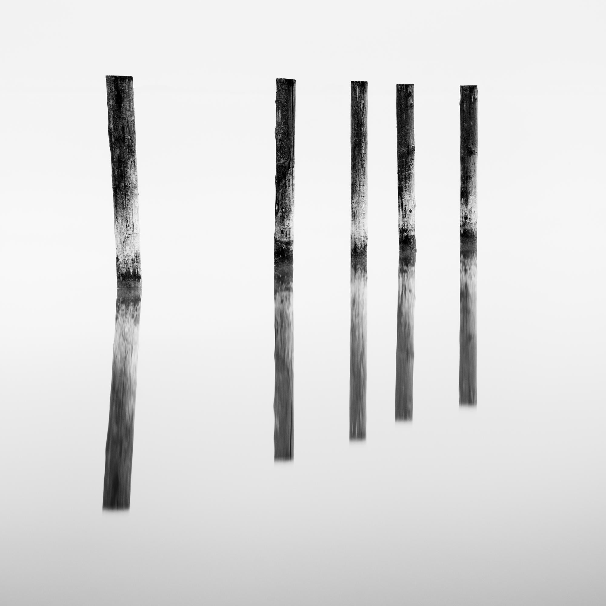 Holzsockel, Seestücke, Langer Ausblick, Wasserlandschaft, Landschaft in limitierter Auflage im Angebot 7