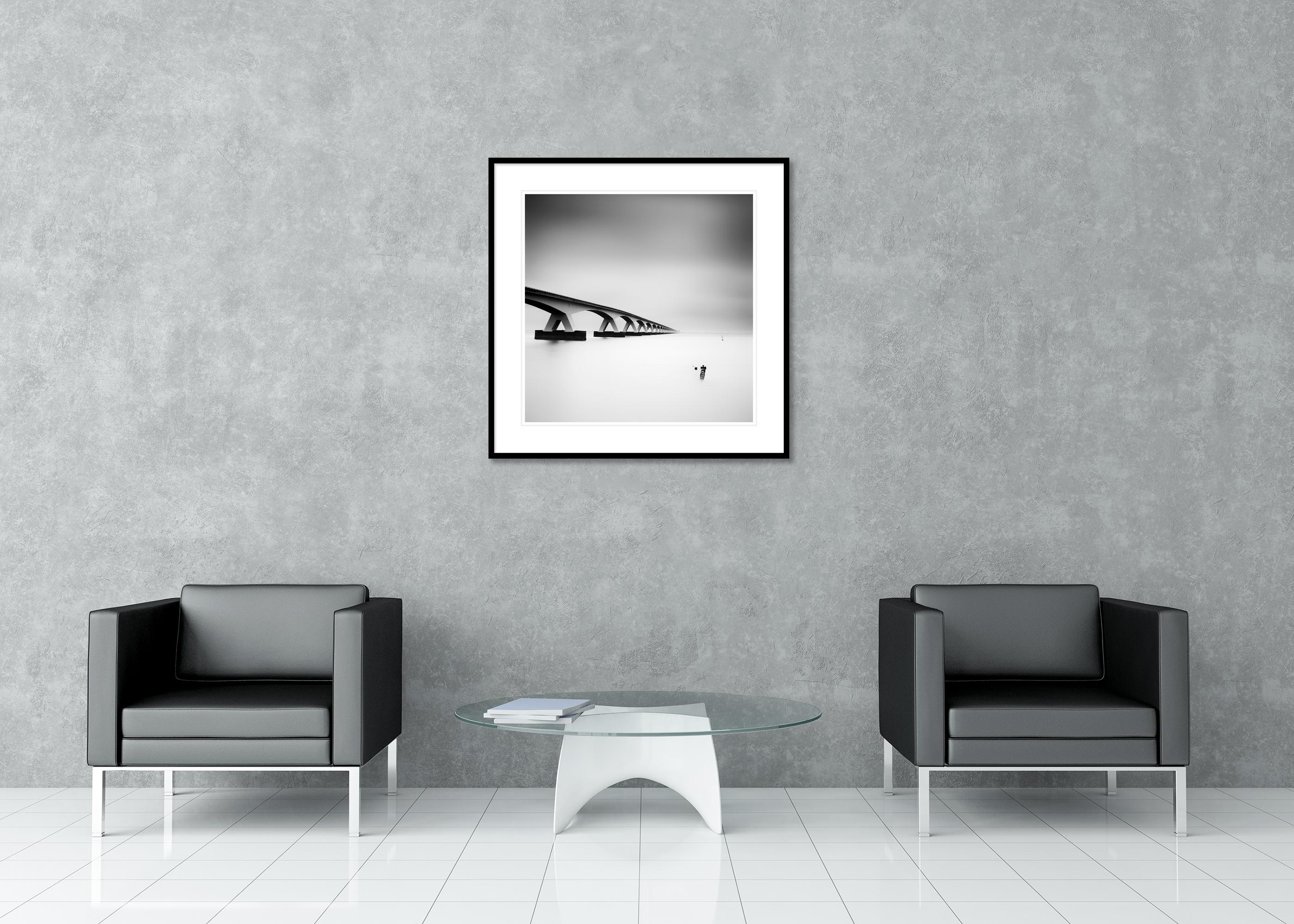 Zeeland Bridge, longue exposition, photographie noir et blanc, tirage en édition limitée en vente 2