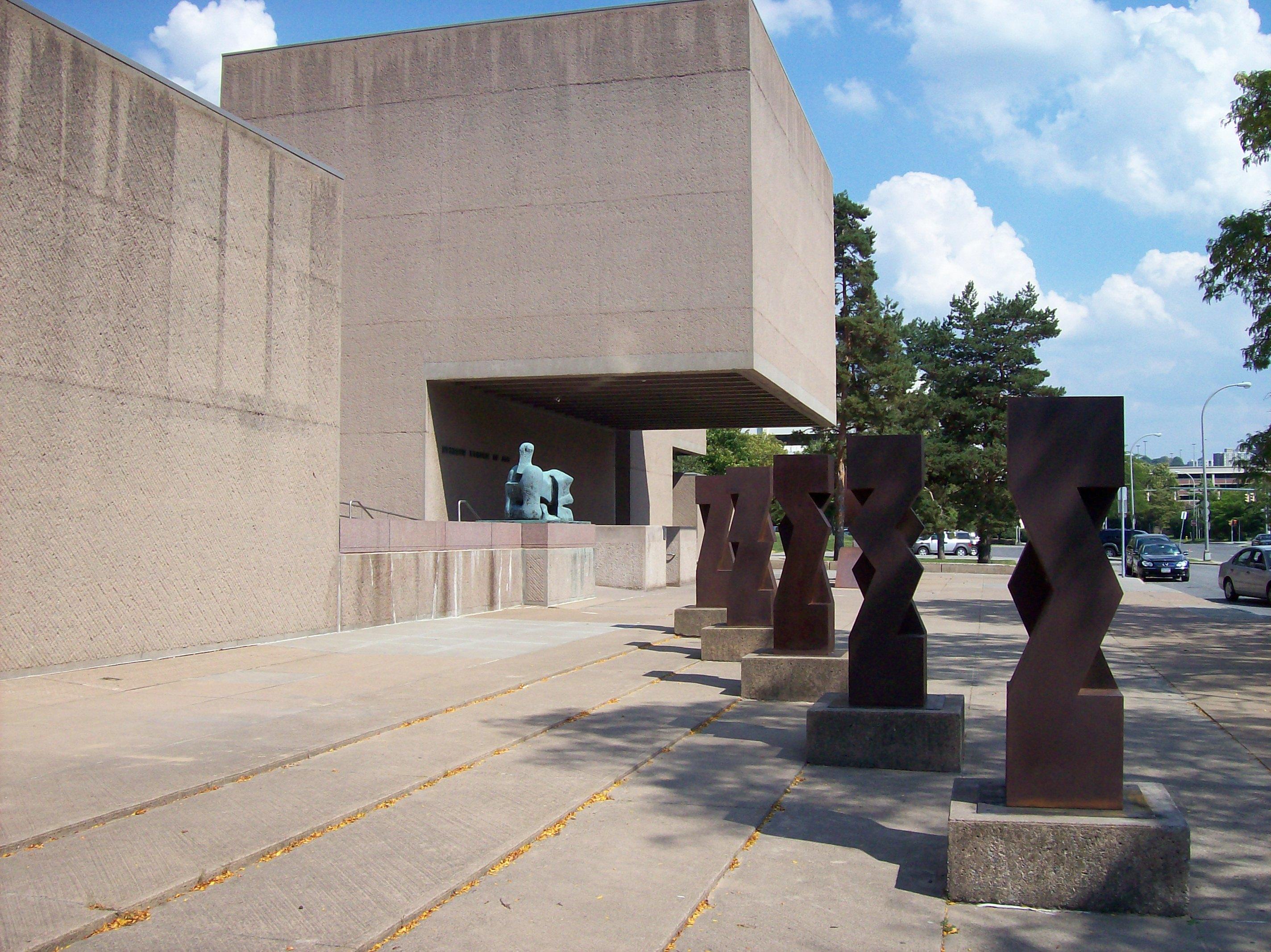 Sculpture Gerald DiGiusto Caryatids, 1977 Excellent état - En vente à Hudson, NY