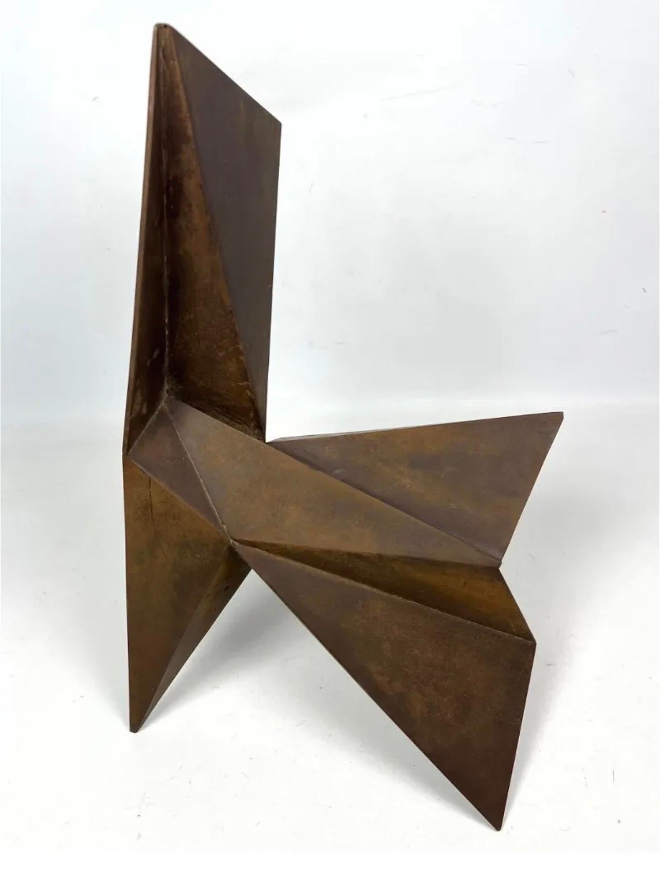 Sculpture Origami abstraite pliée en métal Corten Steel de Gerald DiGiusto en vente 9