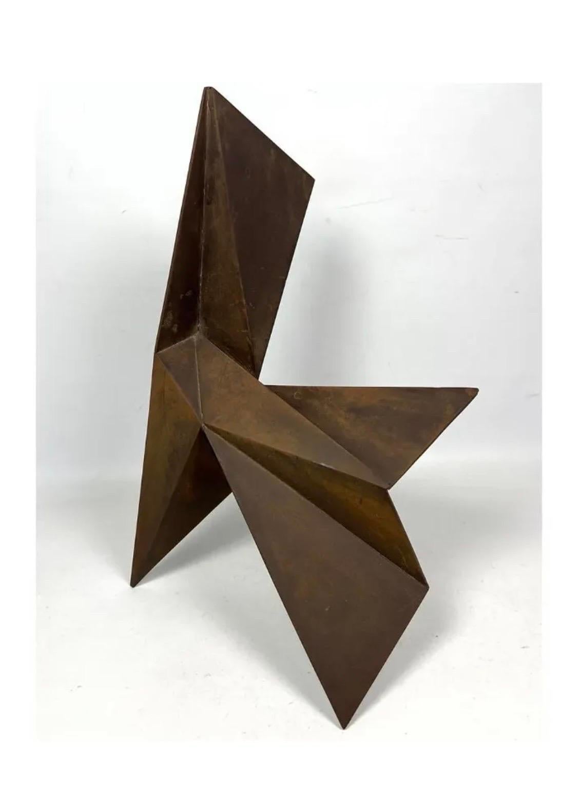 Sculpture Origami abstraite pliée en métal Corten Steel de Gerald DiGiusto en vente 1