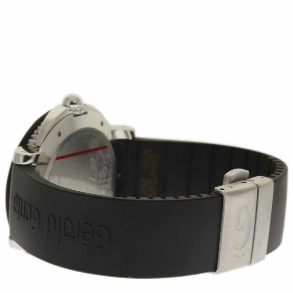 Gerald Genta Arena Sport Retro Reference #:RSP.X.10. swiss-automatic. Verified and Certified by WatchFacts. 1 year warranty offered by WatchFacts.