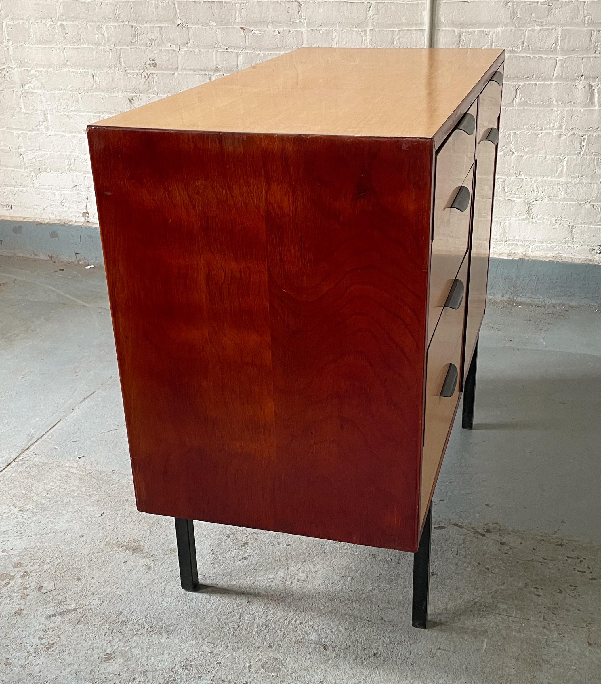 Steel Gerald Luss Cabinet for Carrom Industries