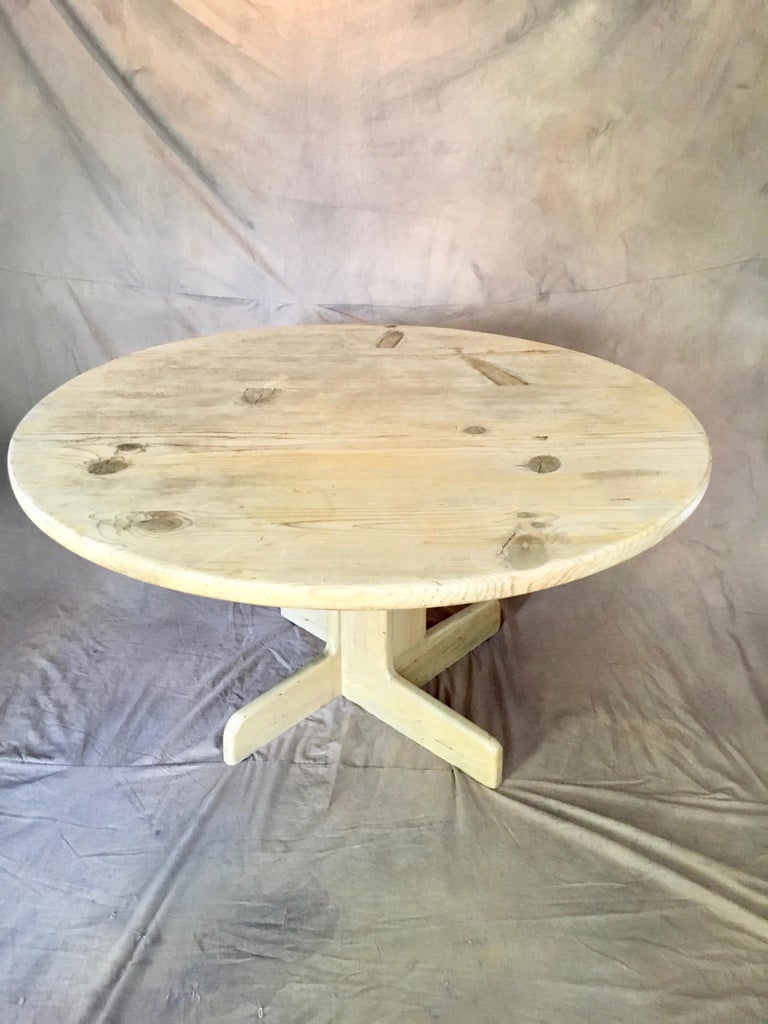 Gerald McCabe Round Pine Dining Table For Sale at 1stdibs