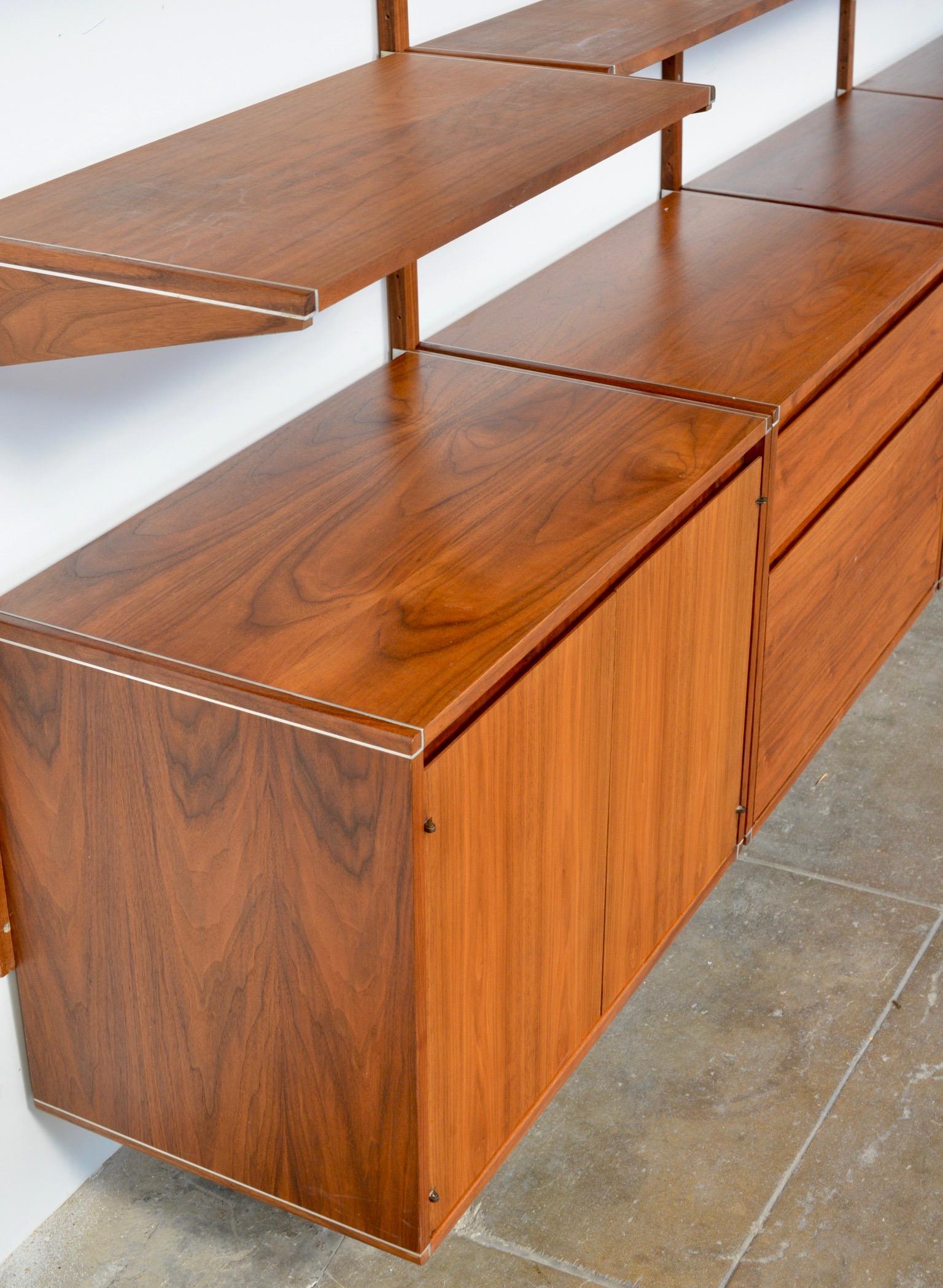Mueble alto Gerald McCabe Barzilay en venta 1