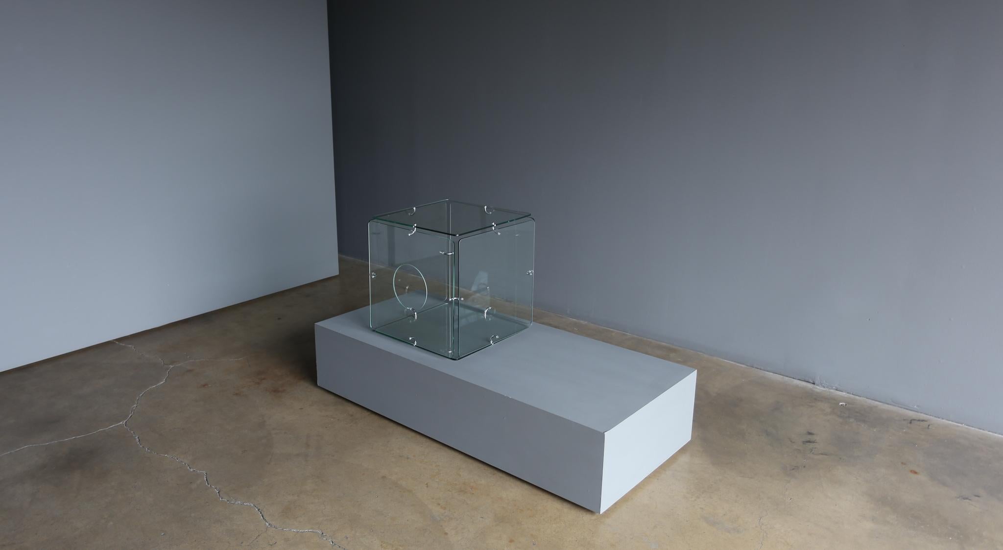 Gerald McCabe Glass Cube Table for Eon, circa 1965 4